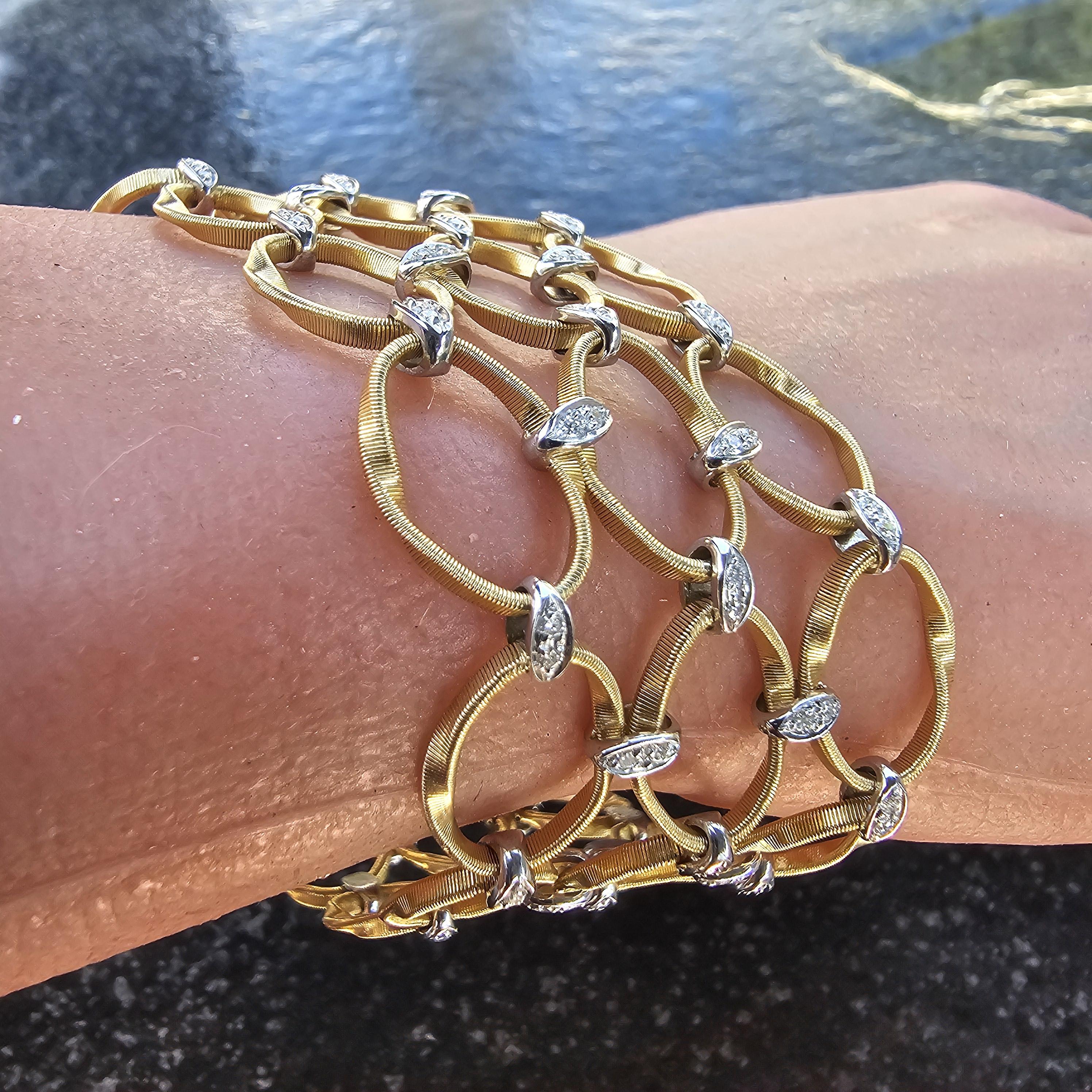 Marco Bicego Marrakech Onde Bracciale di diamanti a 3 file in oro giallo bianco 18k 16250 In condizioni buone in vendita a Northbrook, IL