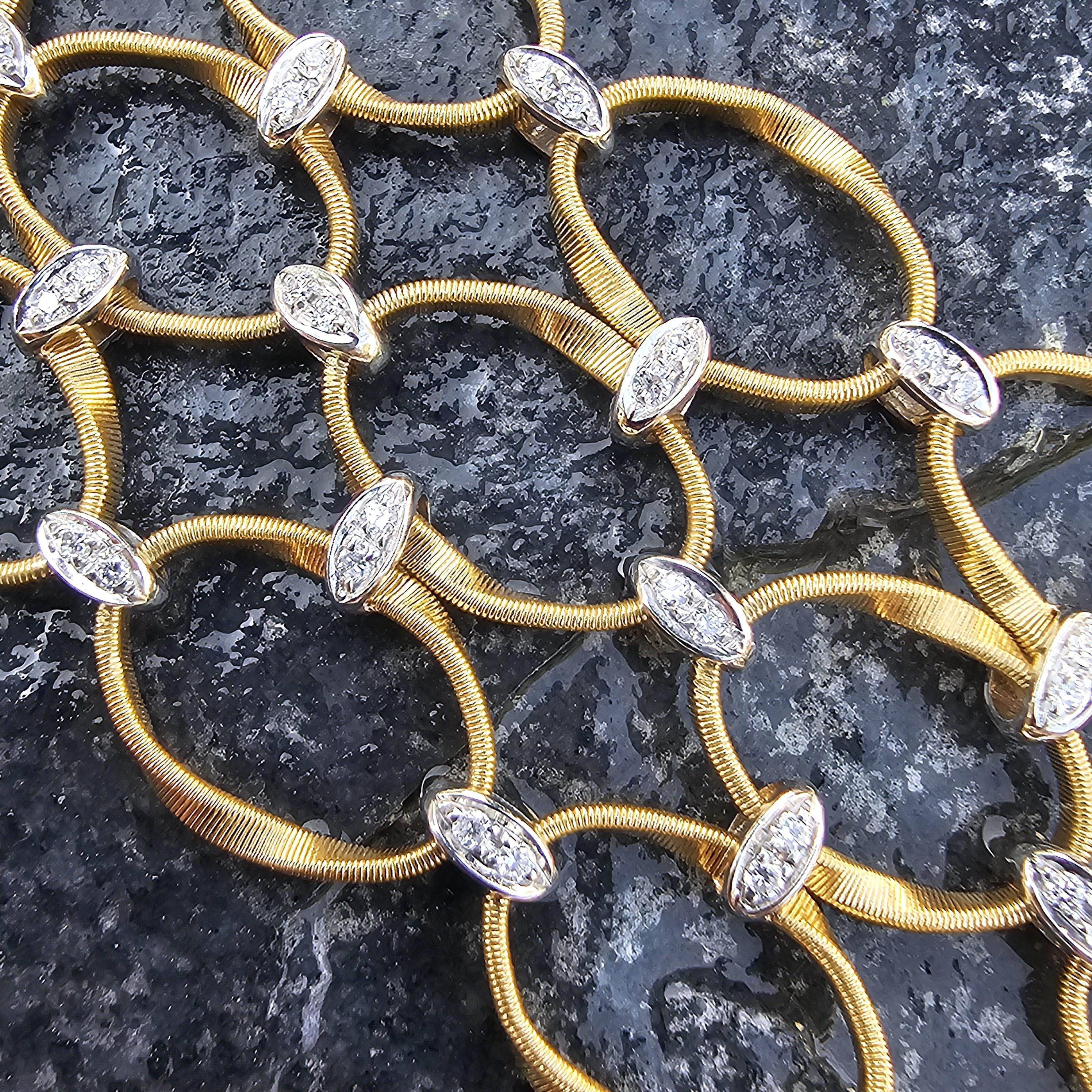 Marco Bicego Marrakech Onde Bracciale di diamanti a 3 file in oro giallo bianco 18k 16250 in vendita 1