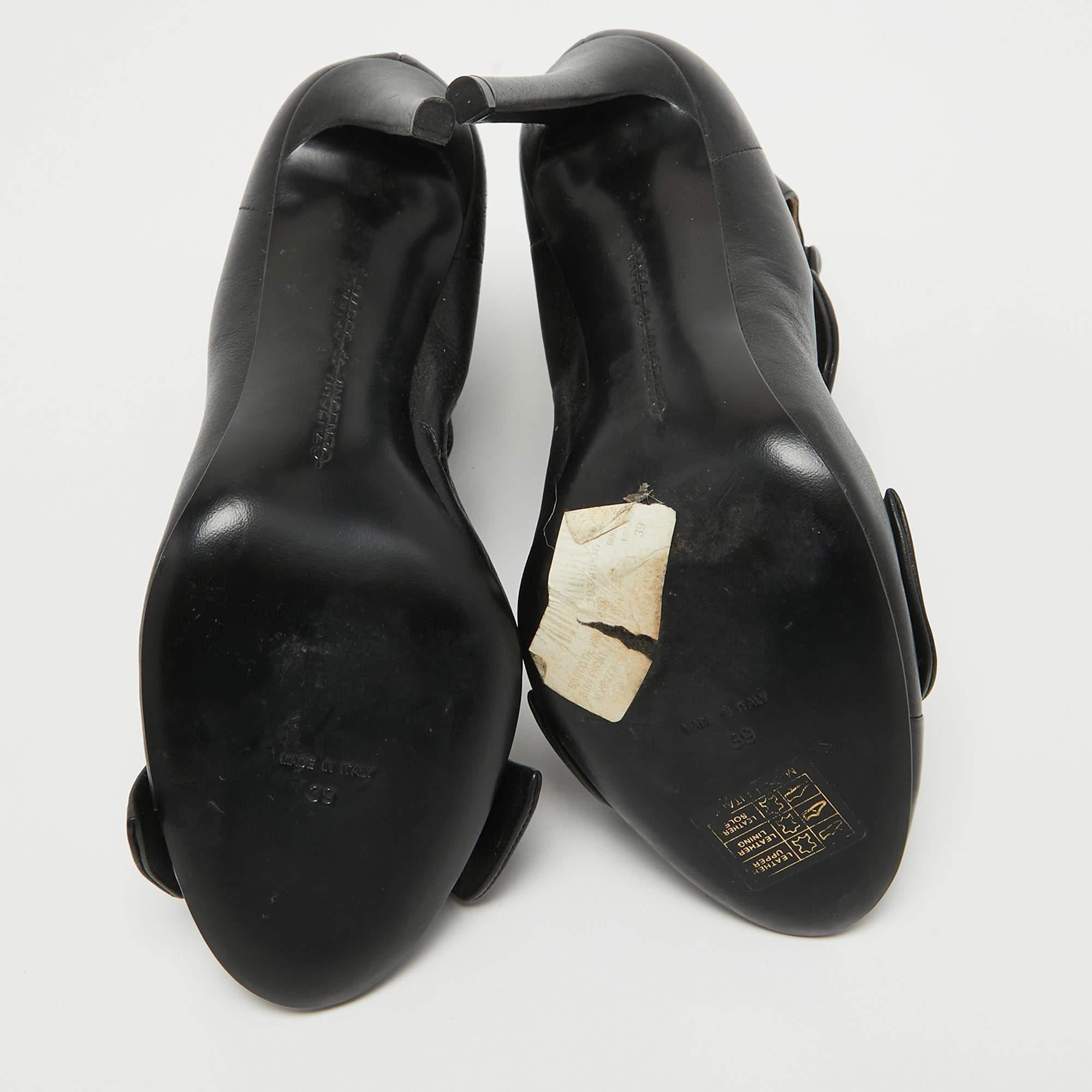 Marco de vincenzo Black Leather and Patent Cap Toe Triple Bow Pumps Size 39 For Sale 2