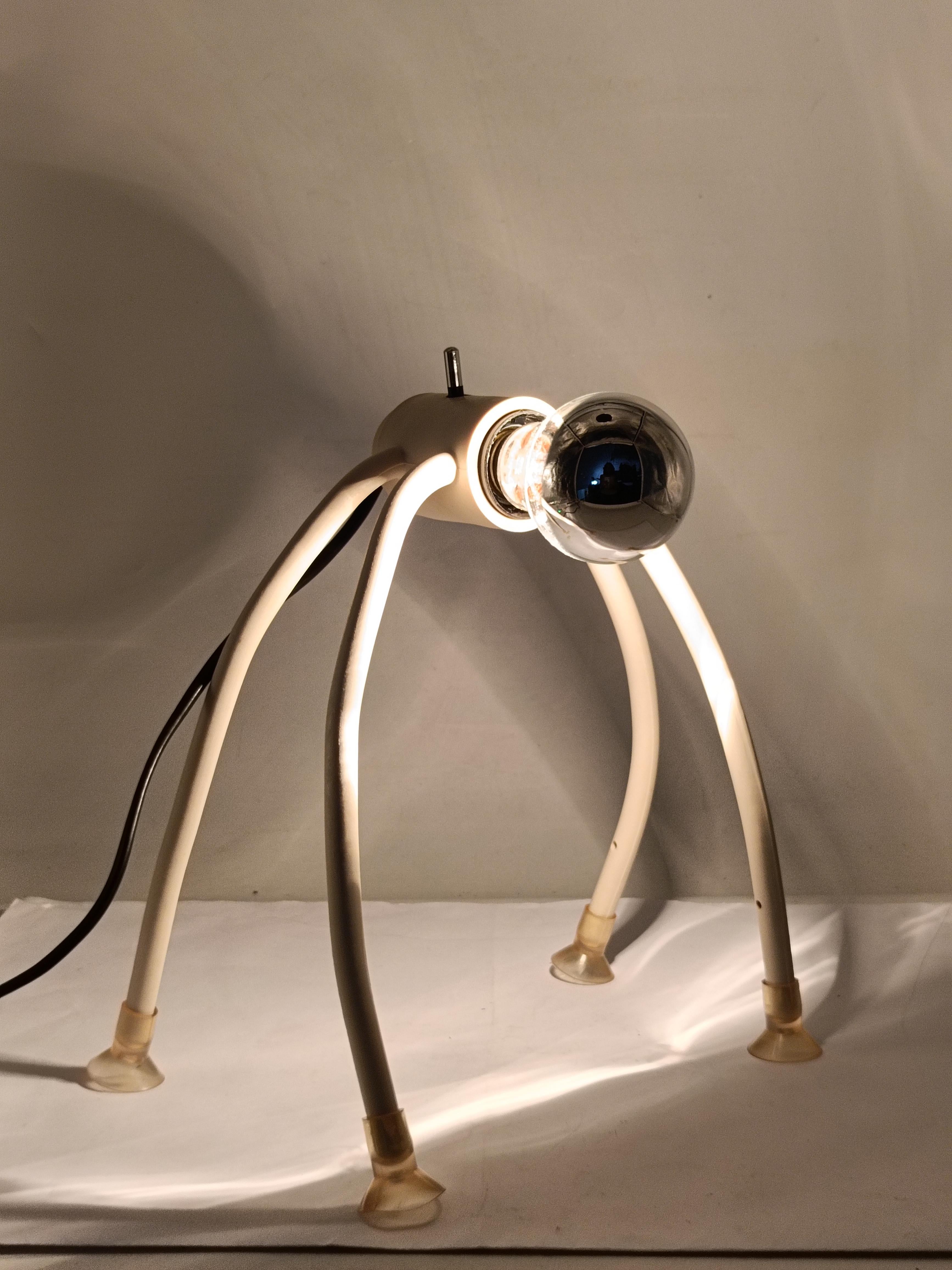 Plastique Marco Ferrei et Carlo Bellini pour Luxo Lampe 'Eddy', Italie, années 1980 en vente