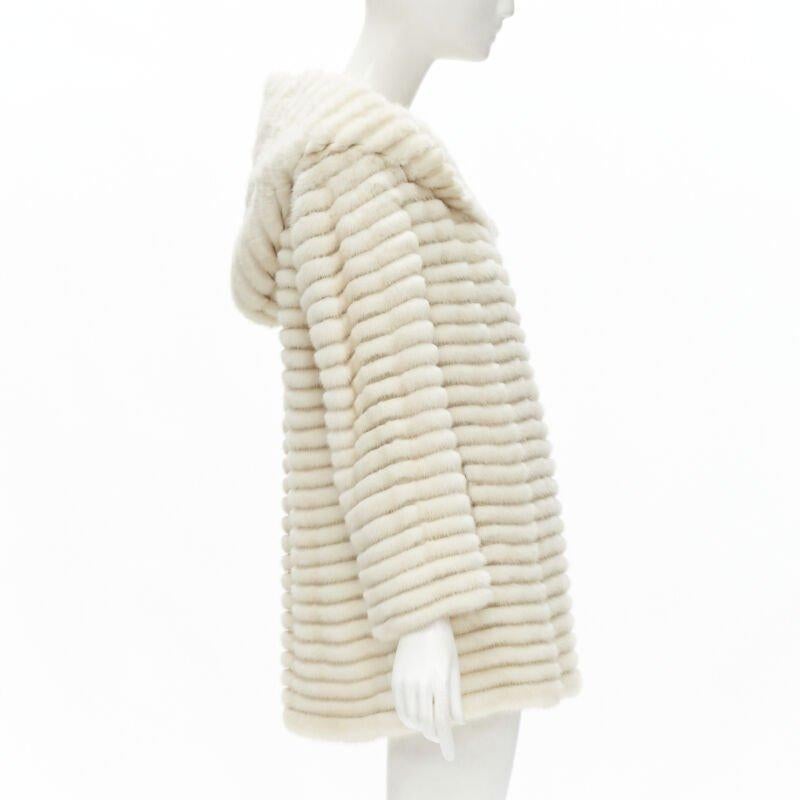 MARCO VANOLI - Veste à capuche asymétrique boutonnée en fourrure de tulle crème IT40 S Pour femmes en vente