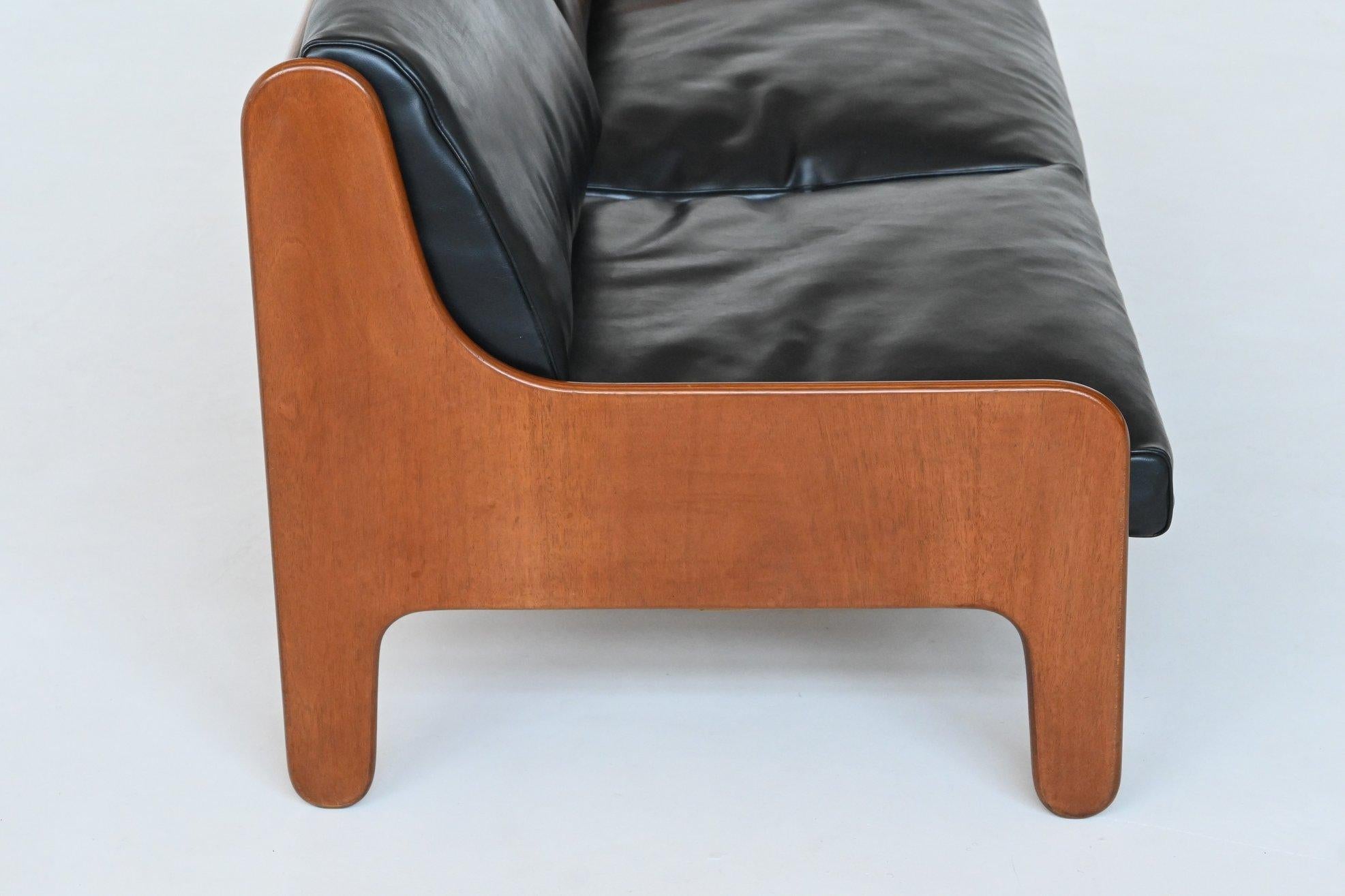 Marco Zanuso Baronet two-seat sofa in teak and black leather Arflex Italy 1964  5