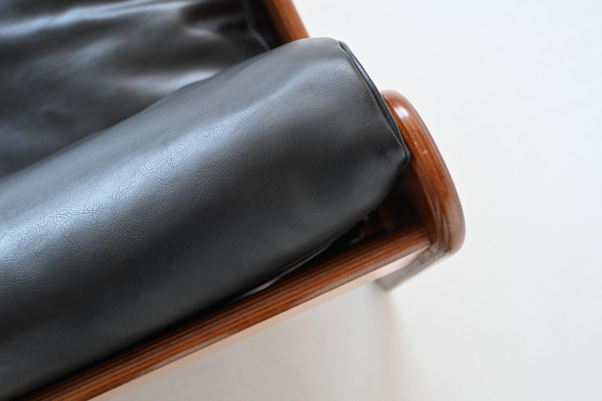 Marco Zanuso Baronet two-seat sofa in teak and black leather Arflex Italy 1964 10