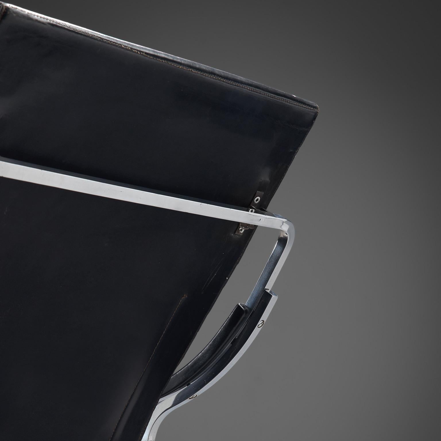 Marco Zanuso für Arflex: Stuhl „Fourline“ aus schwarzem Leder (Moderne der Mitte des Jahrhunderts) im Angebot