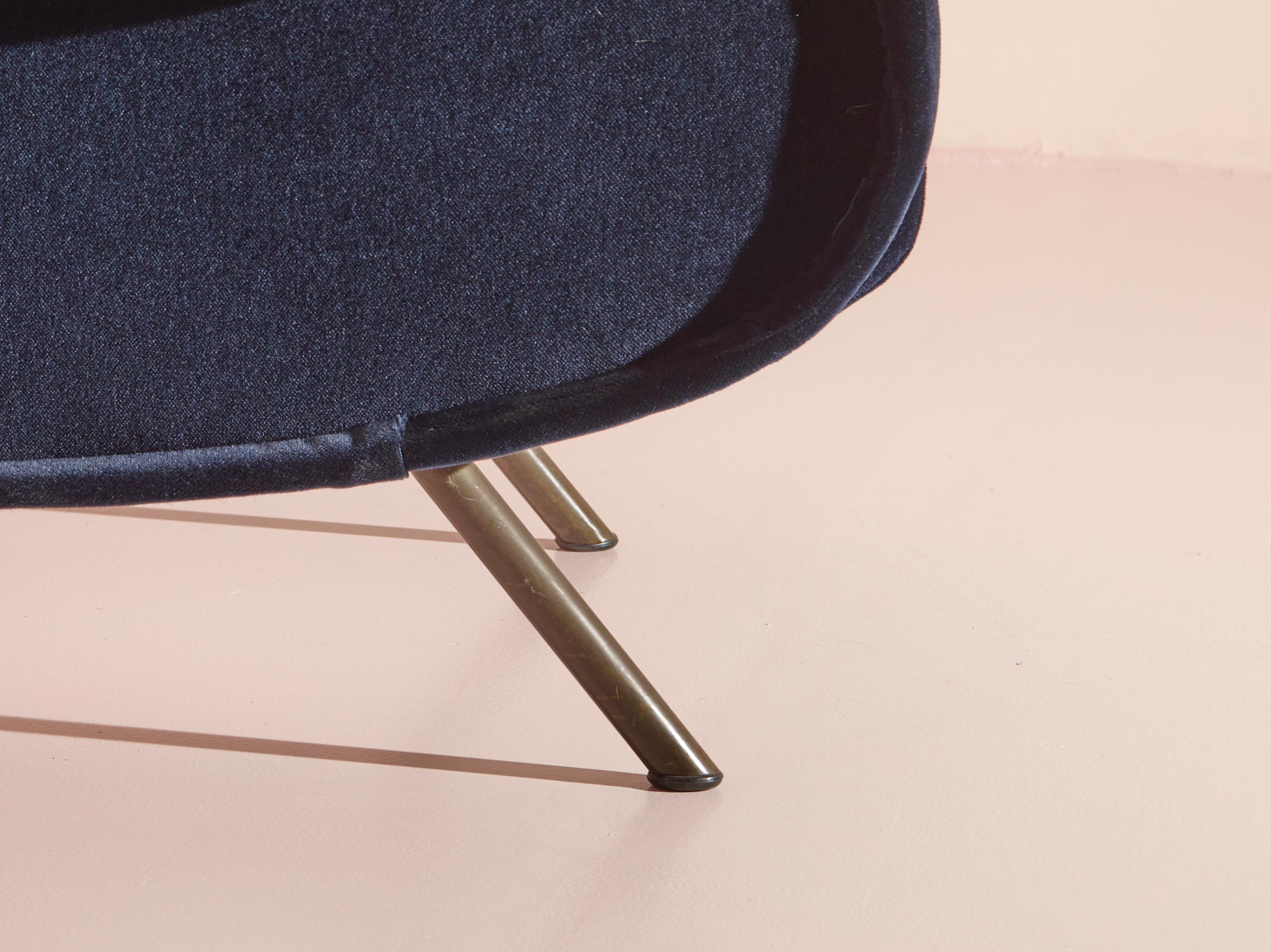 Milieu du XXe siècle Marco Zanuso pour Arflex, Italie, paire de fauteuils « Lady » en velours de coton bleu en vente