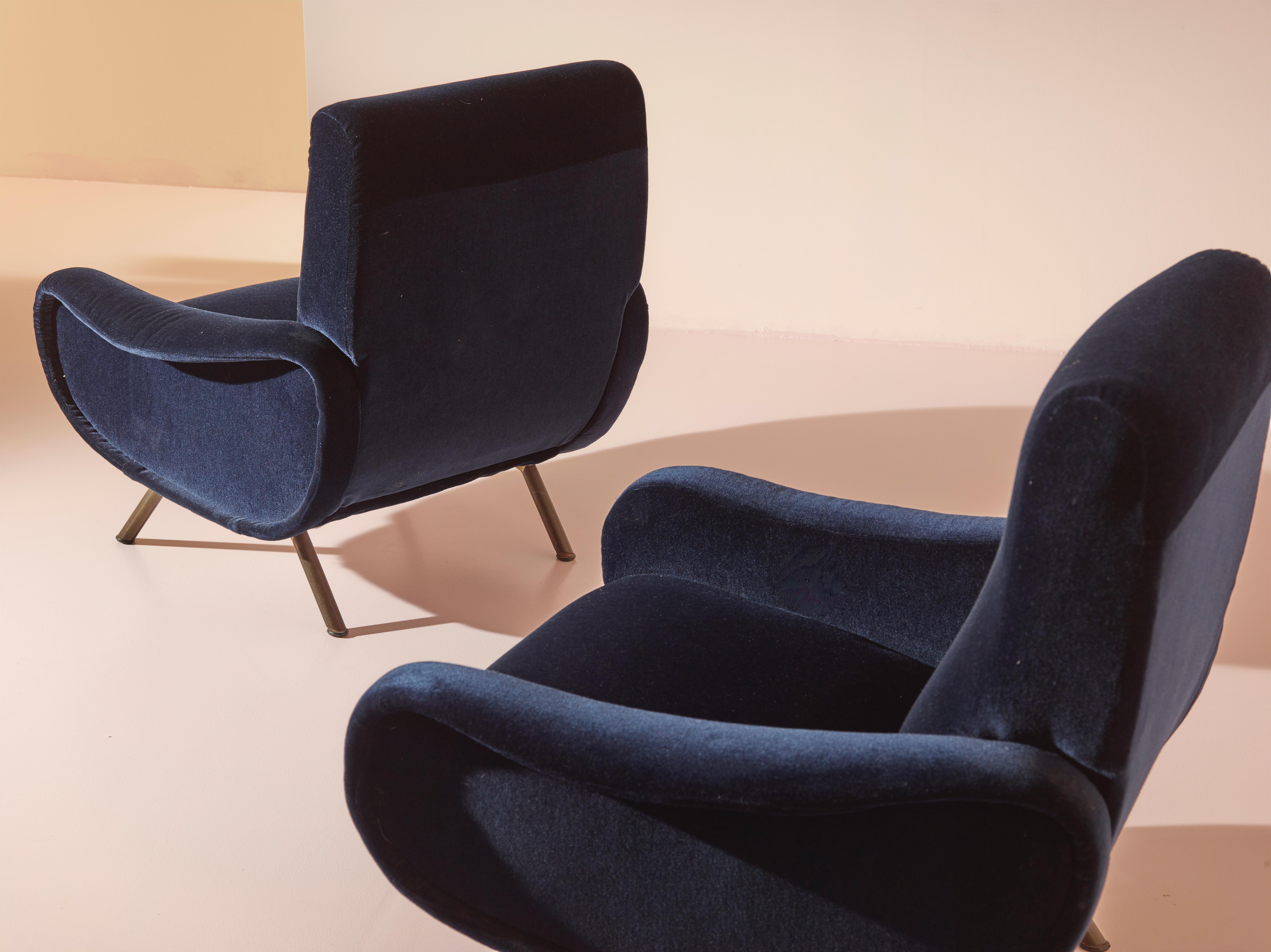 Mid-20th Century Marco Zanuso for Arflex, Italy, Pair of ''Lady'' Armchairs in Blue Cotton Velvet For Sale