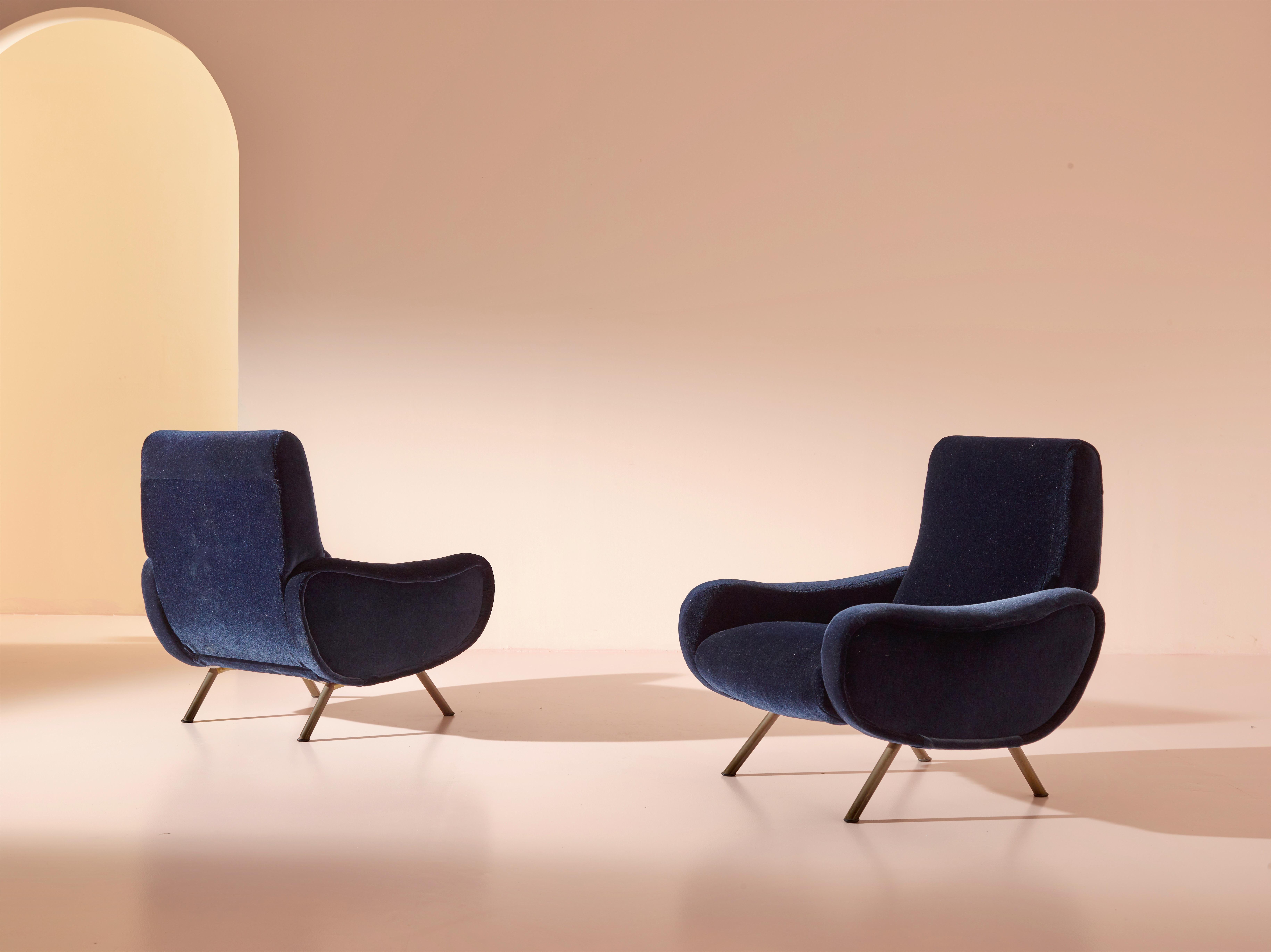 Marco Zanuso for Arflex, Italy, Pair of ''Lady'' Armchairs in Blue Cotton Velvet For Sale 1