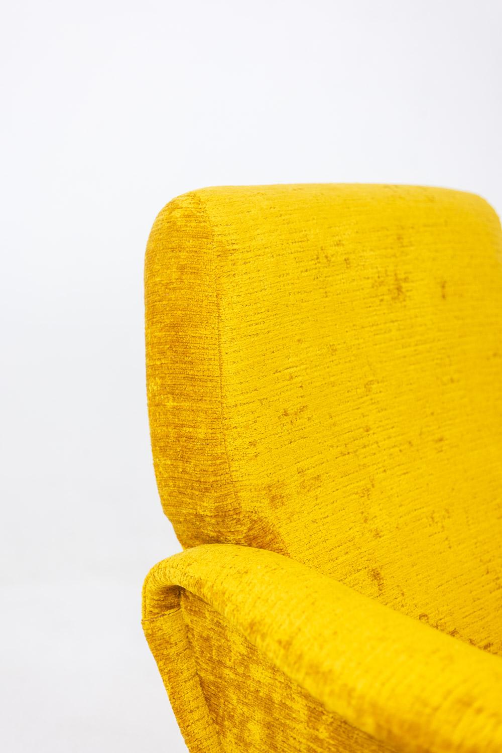 Marco Zanuso per Artflex. Poltrone in ottone giallo e dorato. 1950s. in vendita 1