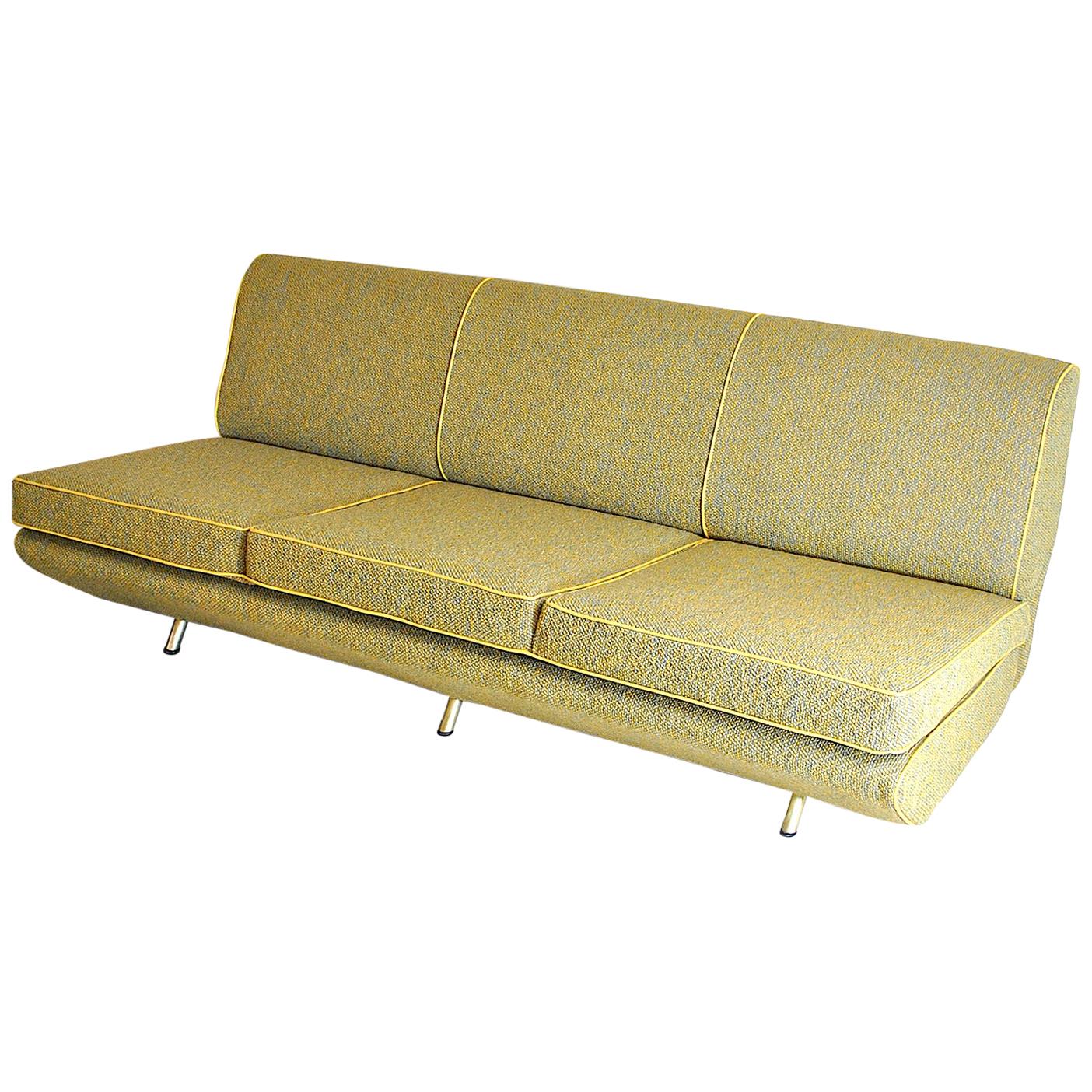 Sofa bed sleep o matic model by Marco Zanuso for Arflex, Italy. Metal tubular structure, Pirelli rubber bands, foam rubber padding. Brass supports.
Produced by Arflex, Italy, 1954.Marco Zanuso (1916-2001) was among the greatest interpreters of the