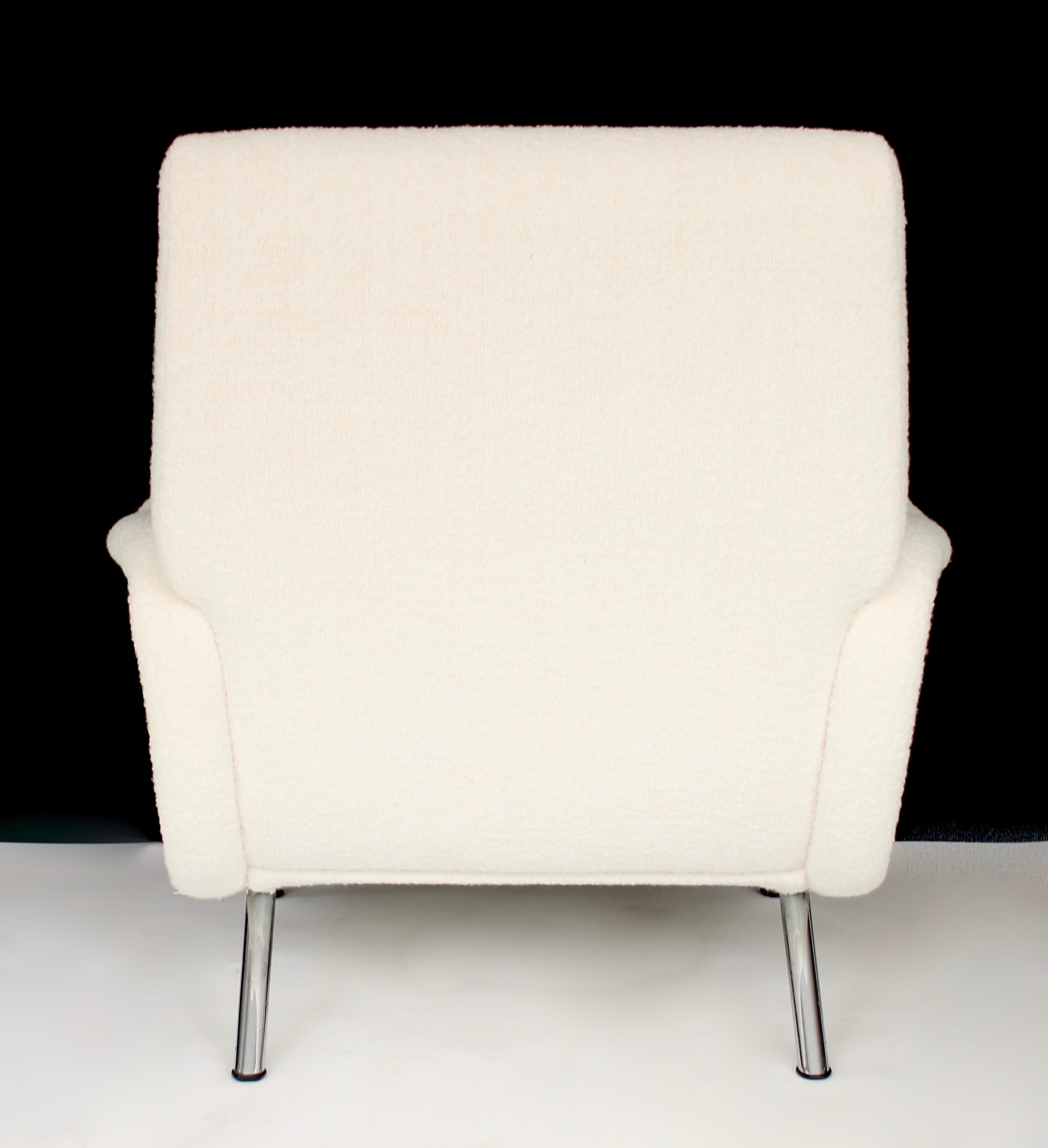 Marco Zanuso Lady Chair Italian Lounge by Arflex In Cream Italian Boucle Fabric In Good Condition In Chicago, IL