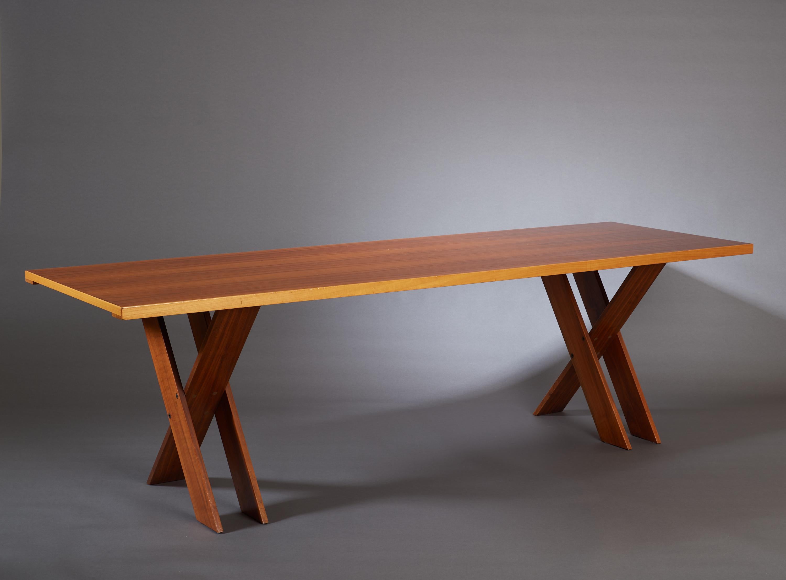 Marco Zanuso Large Architectural X-Leg Dining Table in Walnut, Italy 1974 In Good Condition For Sale In New York, NY