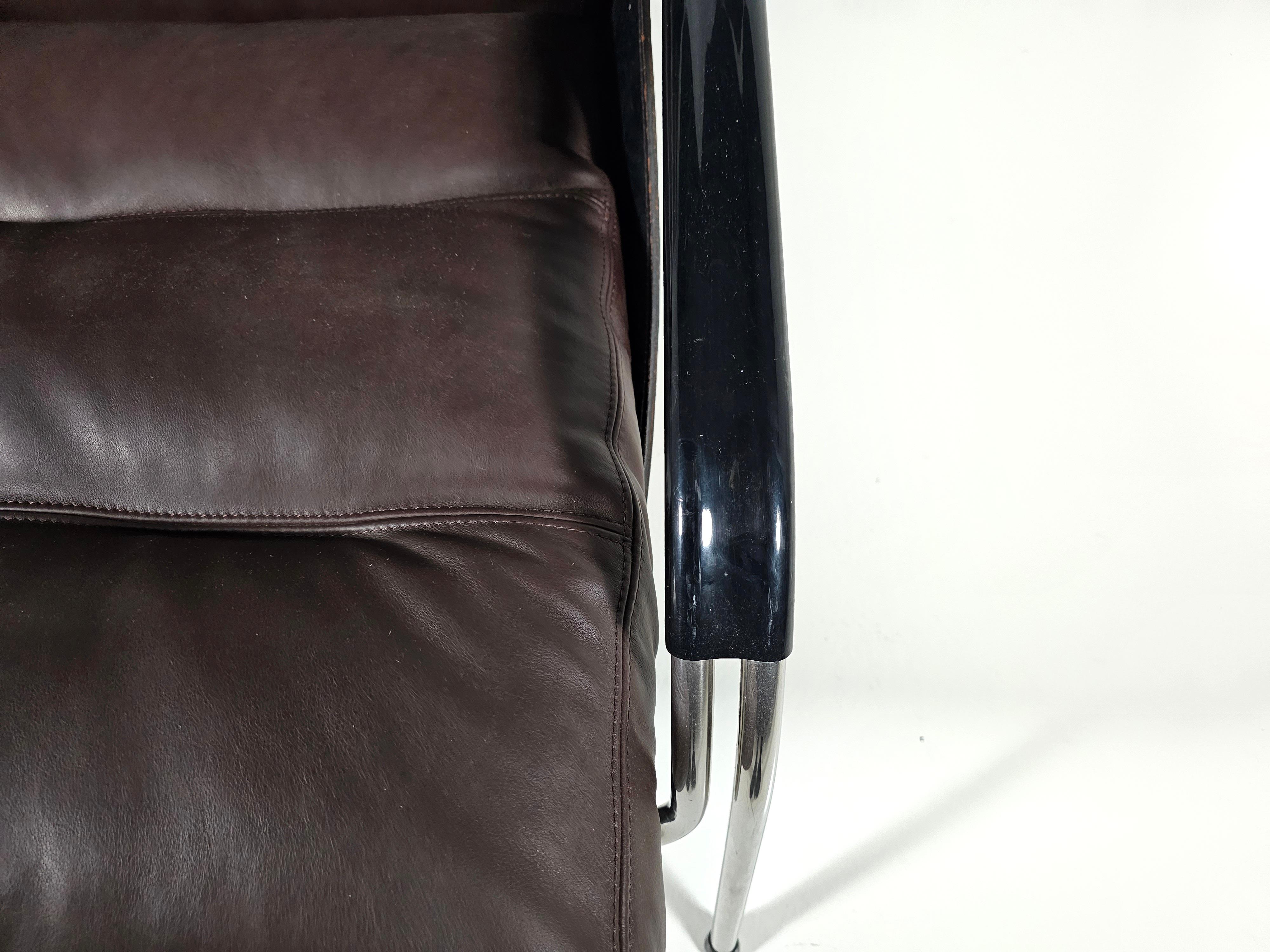  Marco Zanuso Maggiolina lounge chairs in brown and black leather, Zanotta, 1950 1