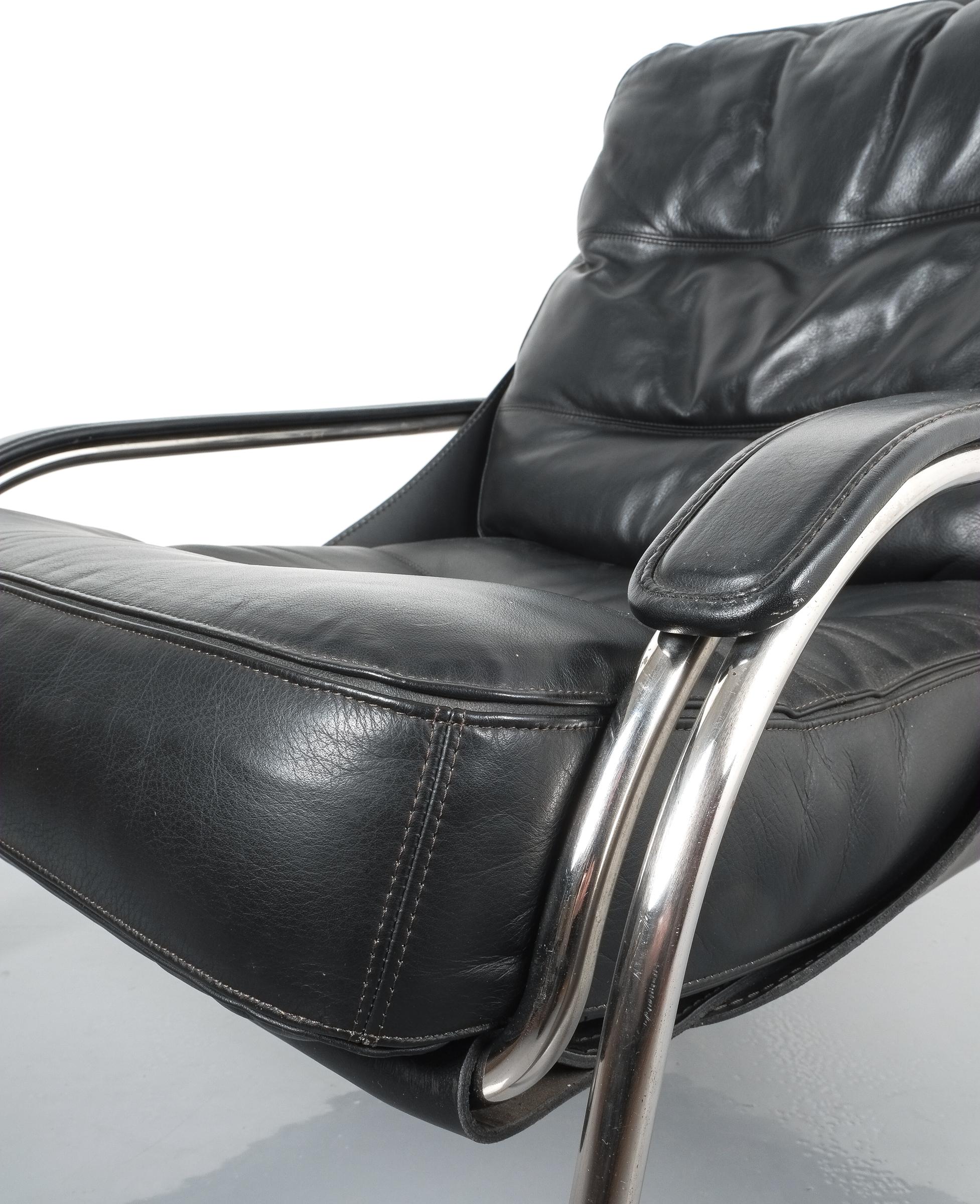 Marco Zanuso Maggiolina Sling Black Leather Chair by Zanotta, 1947 In Good Condition For Sale In Vienna, AT