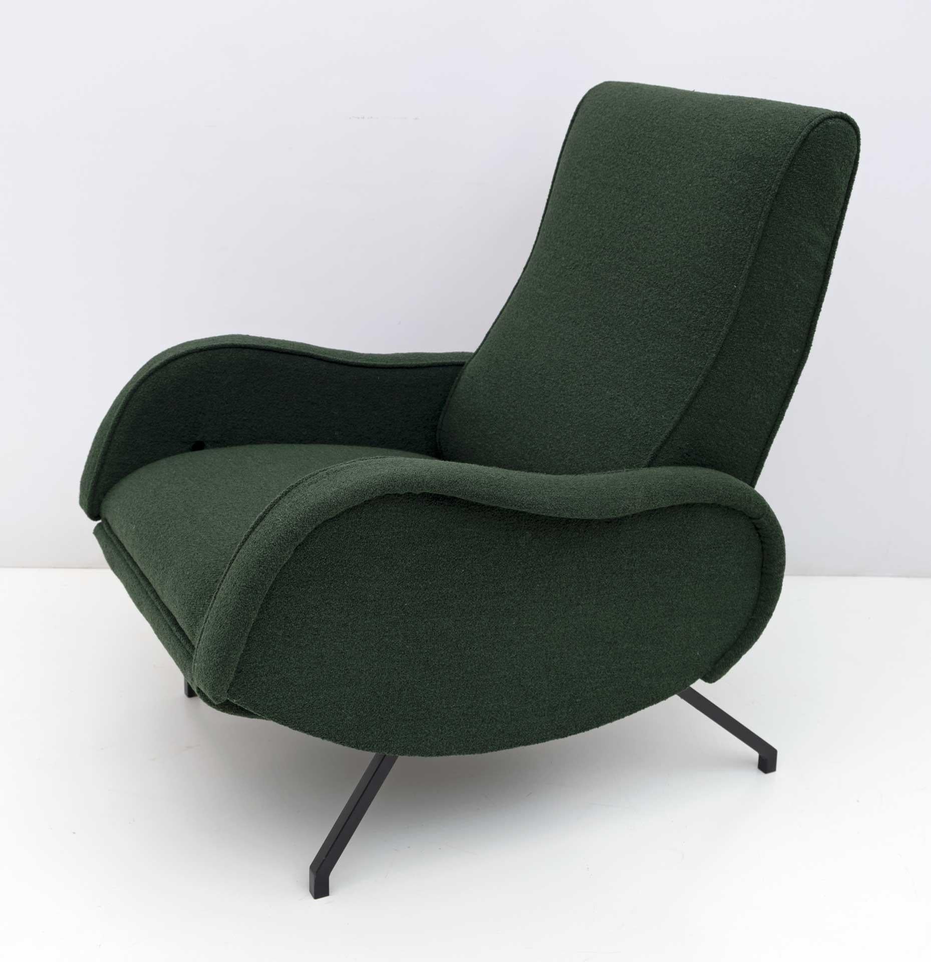 Marco Zanuso Mid-Century Modern Italian Bouclè Reclining Armchair, 1950s 6