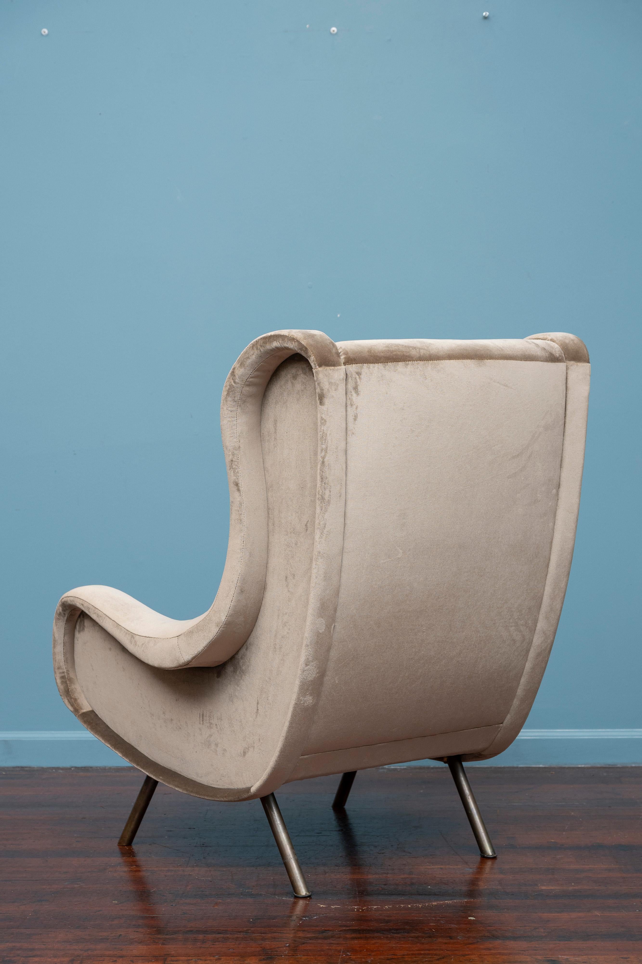 Marco Zanuso Original Senior Lounge Chair for Arflex For Sale 3