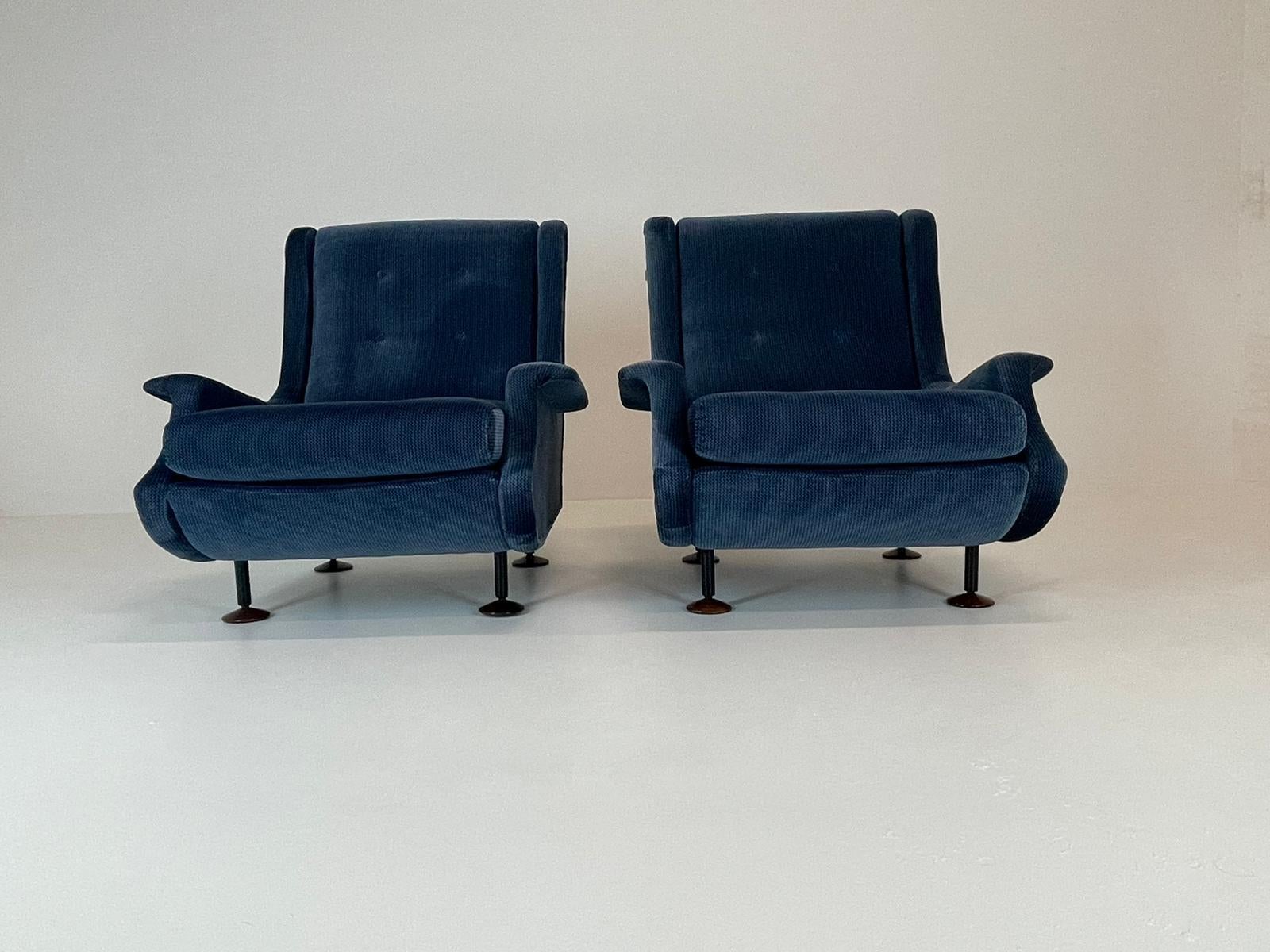 Marco Zanuso Pair of Arflex Regent Armchairs in Blue Velvet 