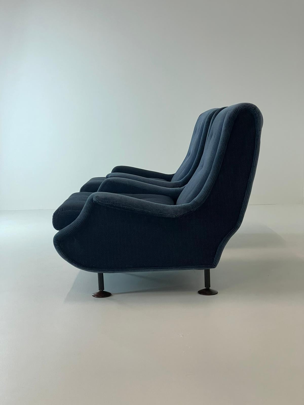 Mid-20th Century Marco Zanuso Pair of Arflex Regent Armchairs in Blue Velvet 