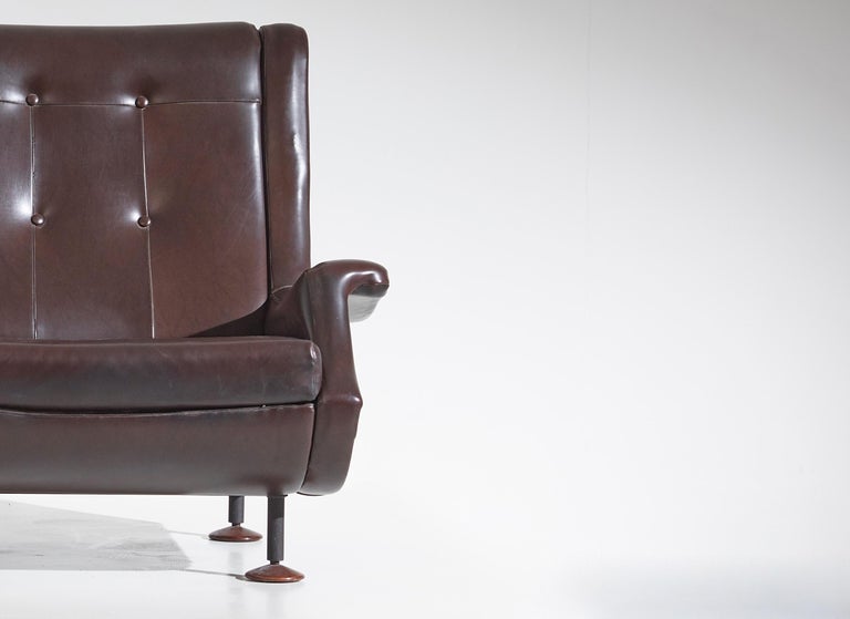 Italian Marco Zanuso Pair of Dark Brown Leather Regent Armchairs for Arflex, Italy 1960s For Sale