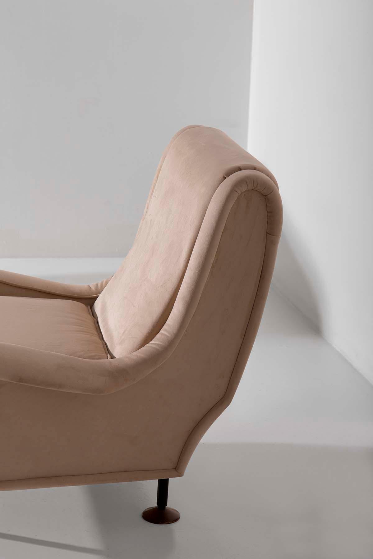 Mid-Century Modern Marco Zanuso Pair of Italian Armchairs in Beige Velvet for Arflex For Sale
