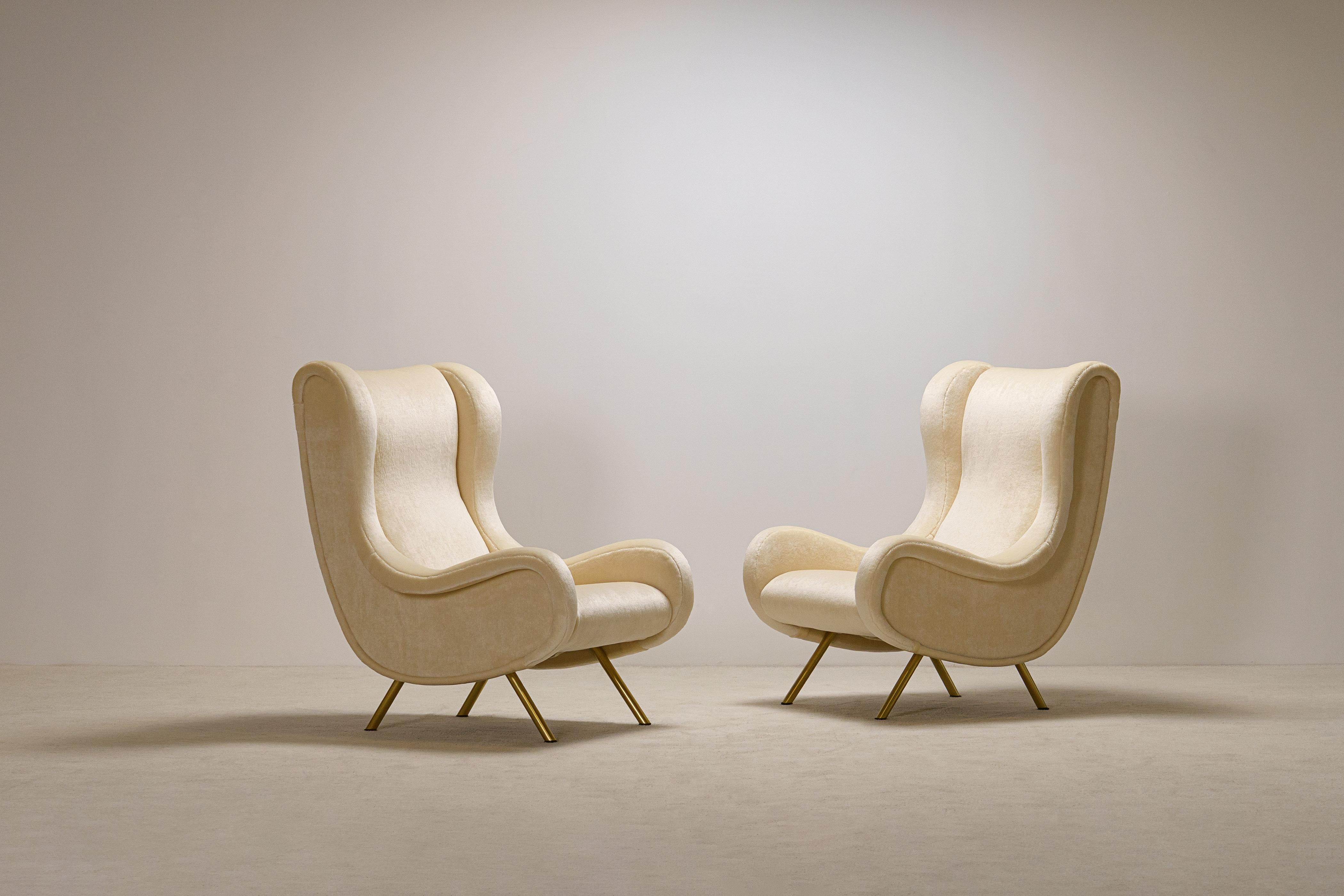 Exceptional pair of 'Senior' lounge armchairs designed by Marco Zanuso in 1951 for Arflex, Milano. The 