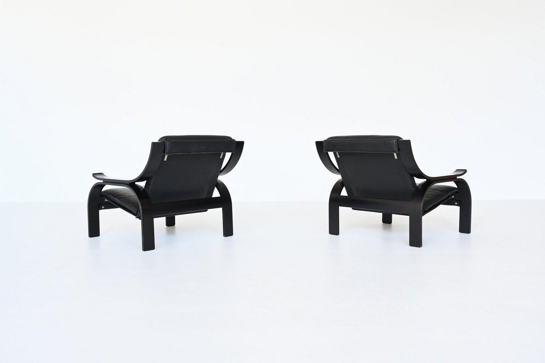 Mid-20th Century Marco Zanuso pair of Woodline armchairs in black leather Arflex Italy 1964