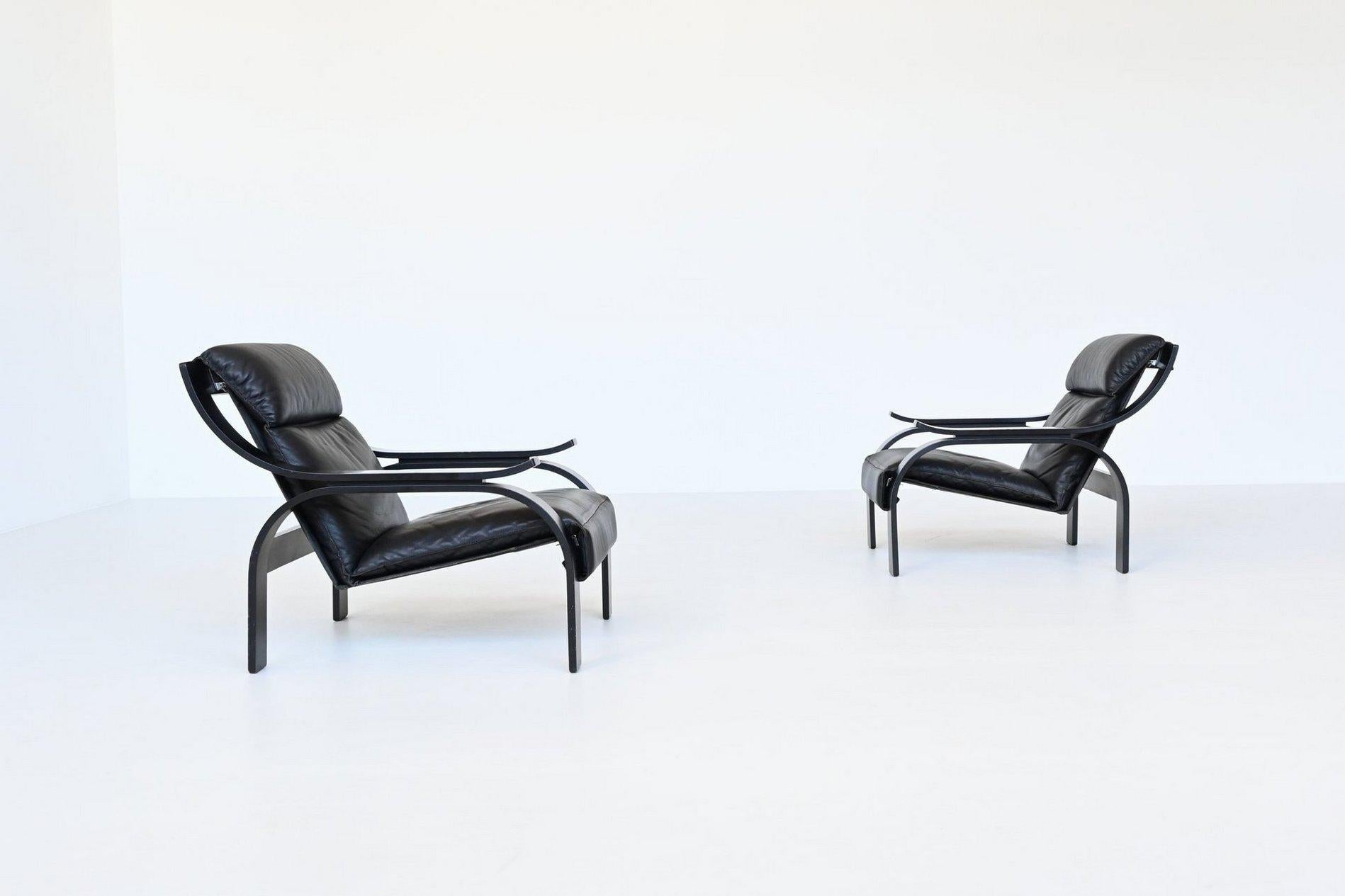 Leather Marco Zanuso pair of Woodline armchairs in black leather Arflex Italy 1964