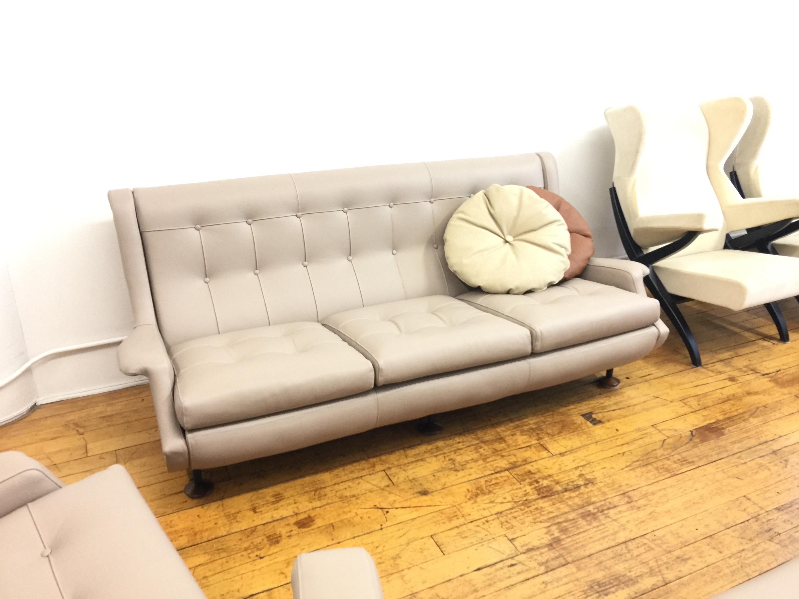 Marco Zanuso Regent Sofa, Arflex, Italy, 1960s, Restored Luxe Italian Leather In Good Condition For Sale In Jersey City, NJ