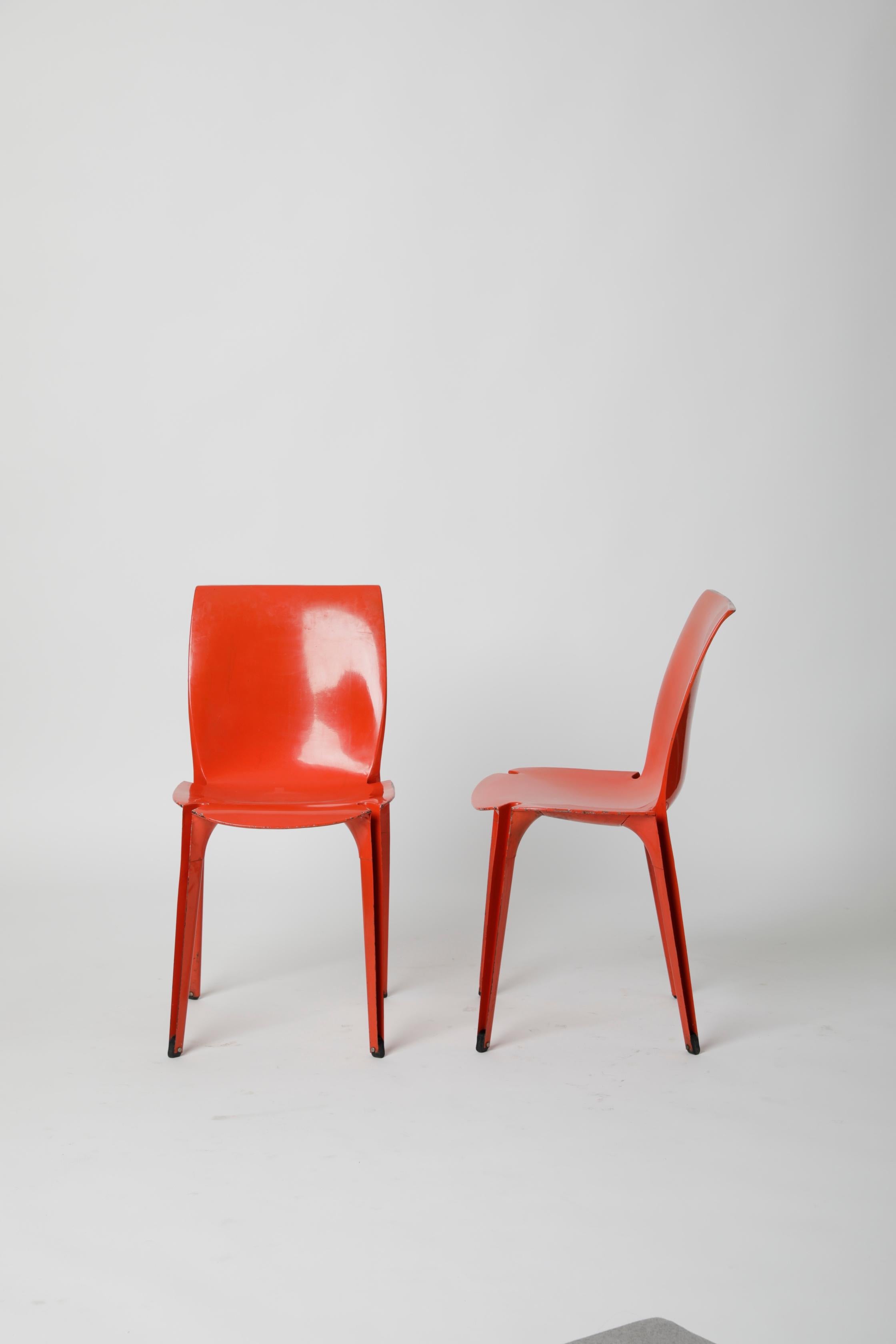 Conçue par le célèbre architecte italien Marco Zanuso et Richard Sapper en 1959, la chaise a une forme absolument futuriste pour l'époque à laquelle elle a été fabriquée. Le 