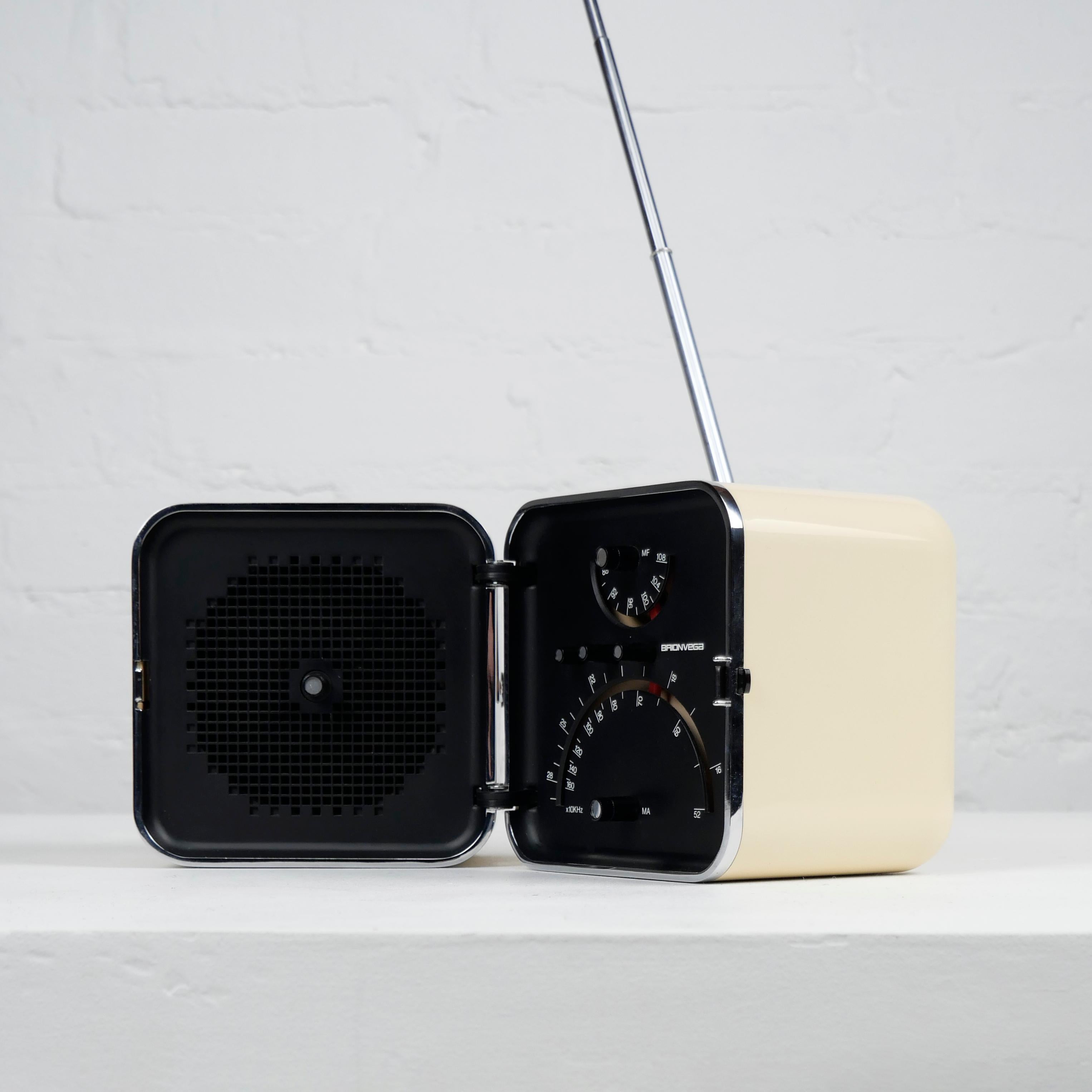 Radio Cube TS 502 de Marco Zanuso, Richard Sapper, Brionvega 1964 en vente 5