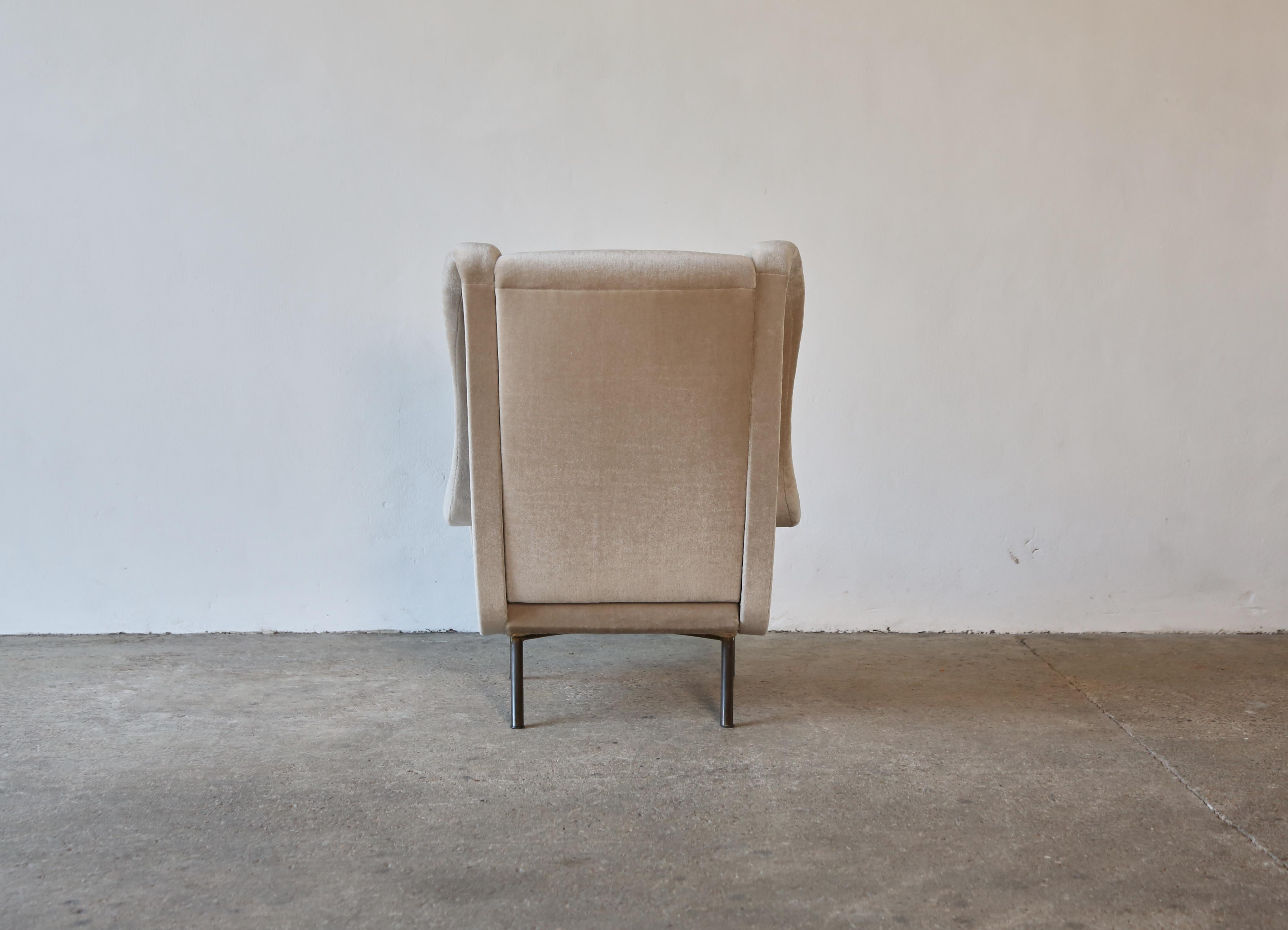 Marco Zanuso Senior Chair, Pure Mohair, Arflex, Italy, 1960s In Good Condition For Sale In London, GB