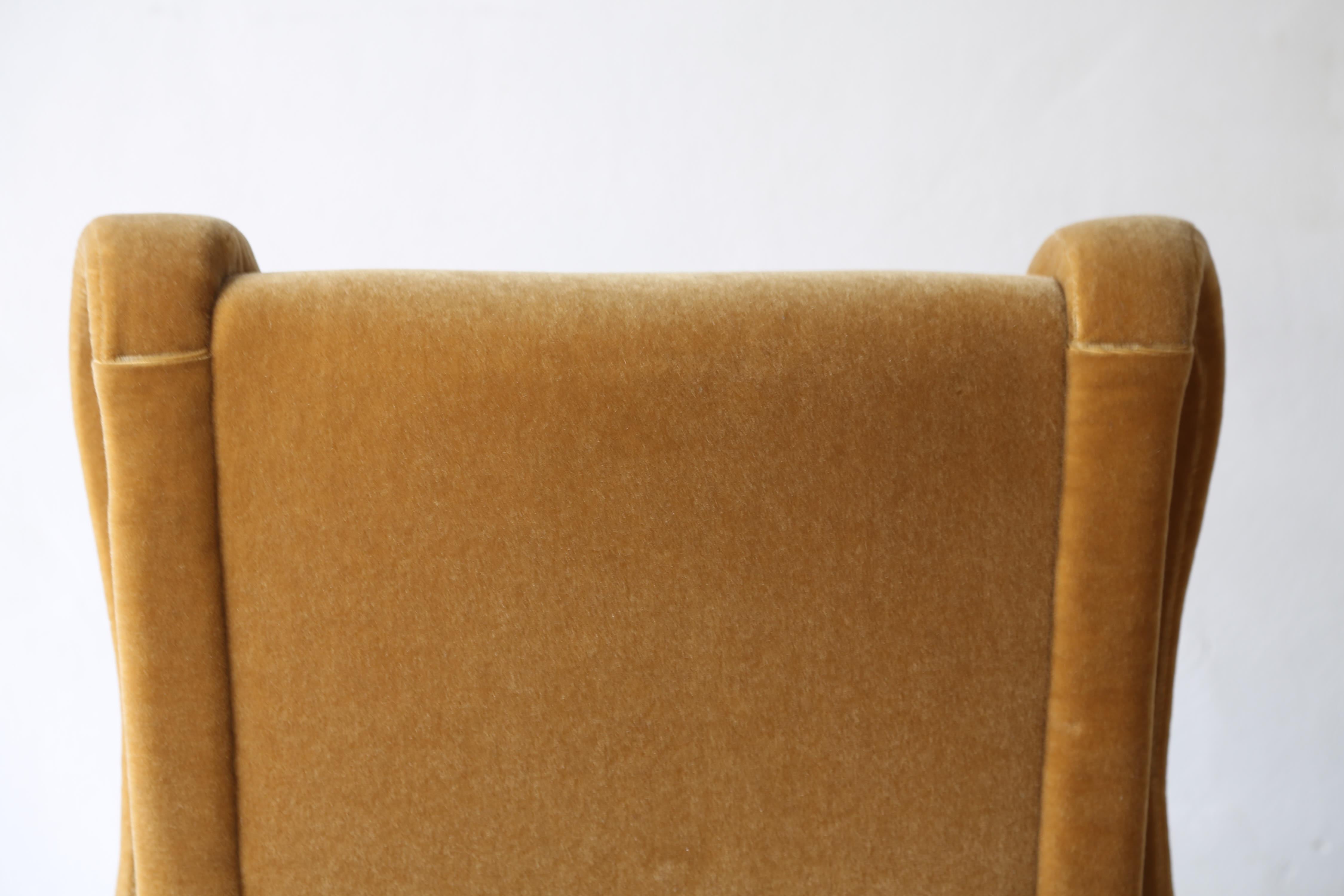Marco Zanuso Senior Chairs, Pure Mohair, Arflex, Italy, 1960s 3