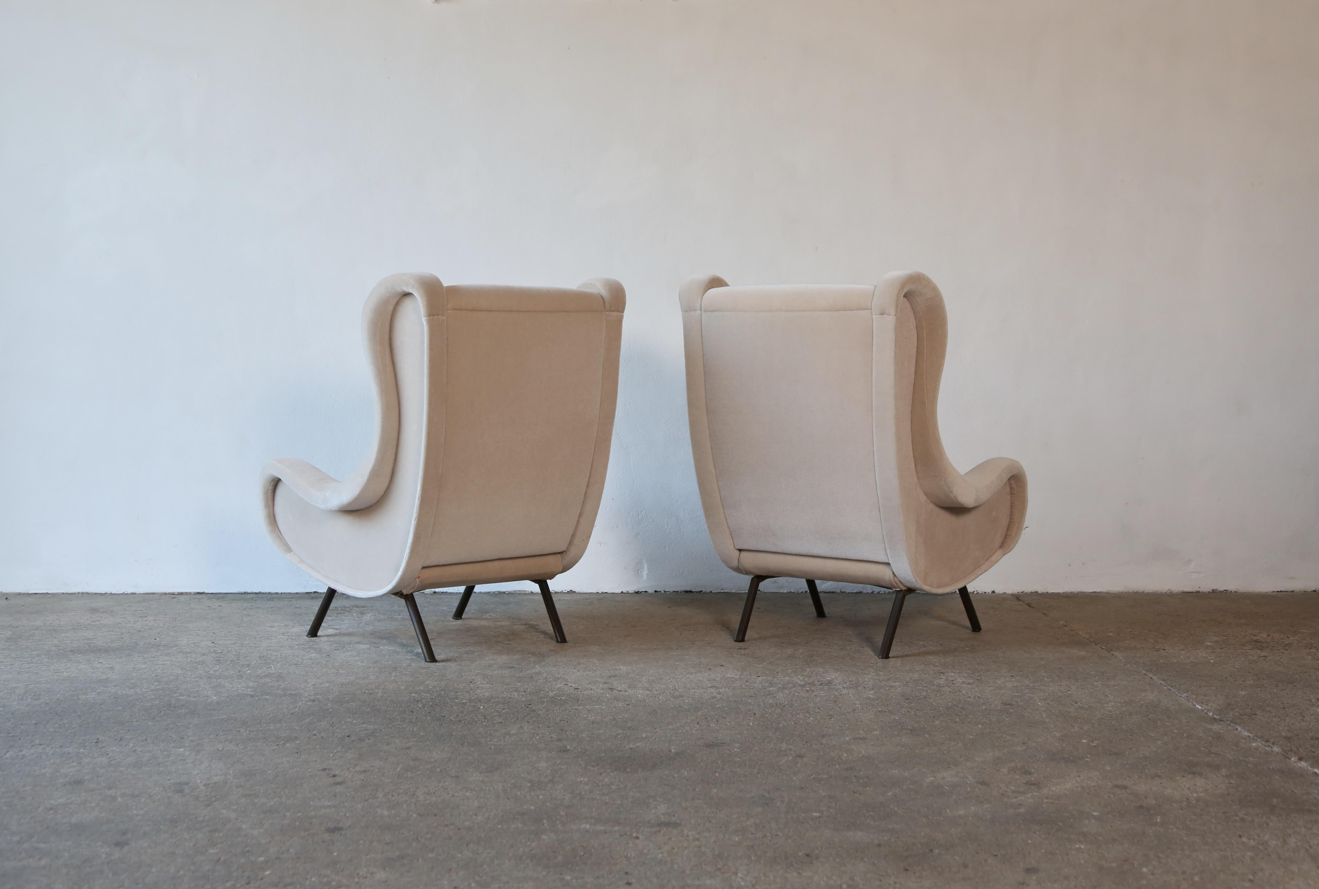 Marco Zanuso Senior Chairs, Pure Mohair, Arflex, Italy, 1960s In Good Condition For Sale In London, GB