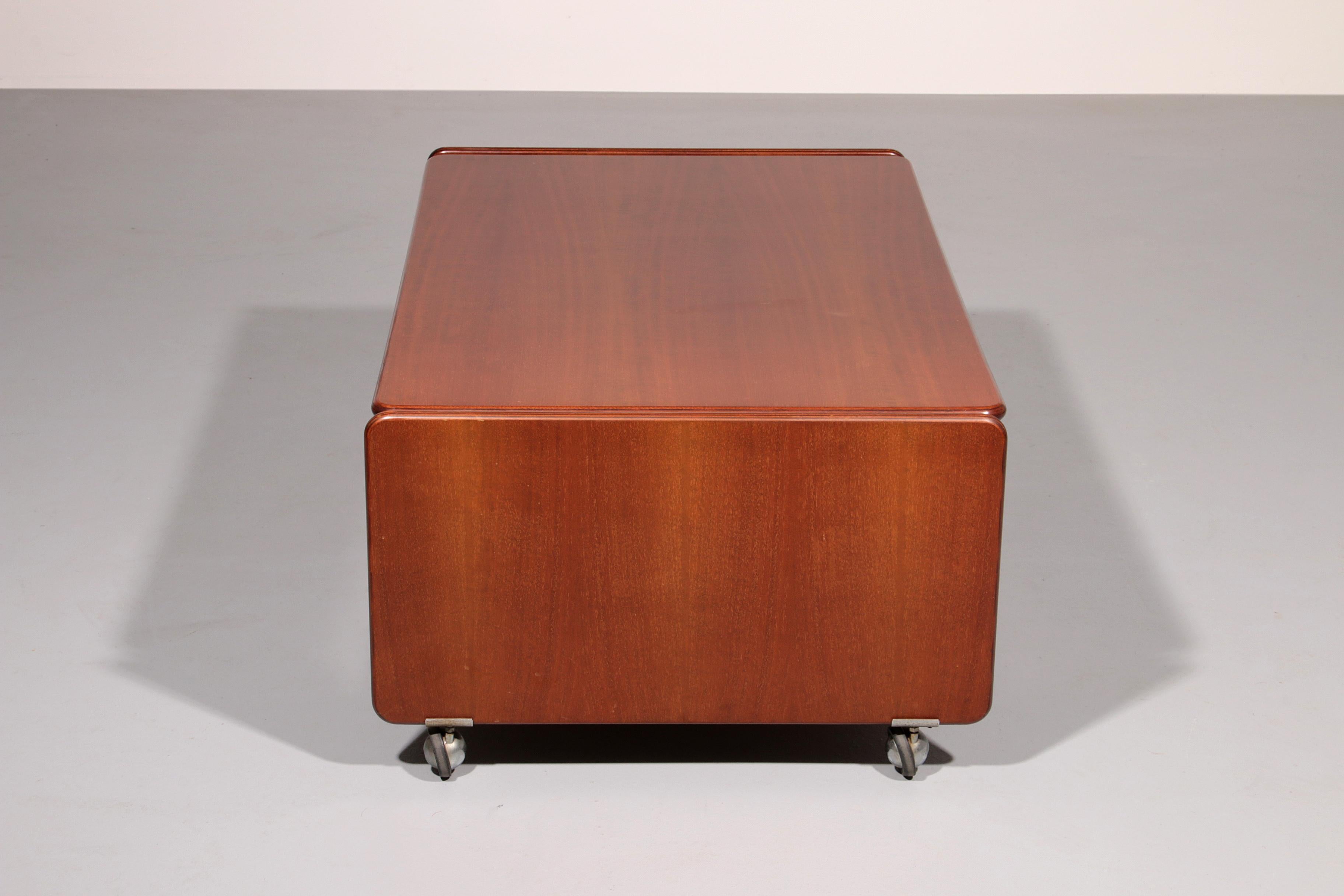Marco Zanuso ‘Springtime’ Coffee Table for Arflex, Italy 1960s In Good Condition For Sale In Oirlo, LI
