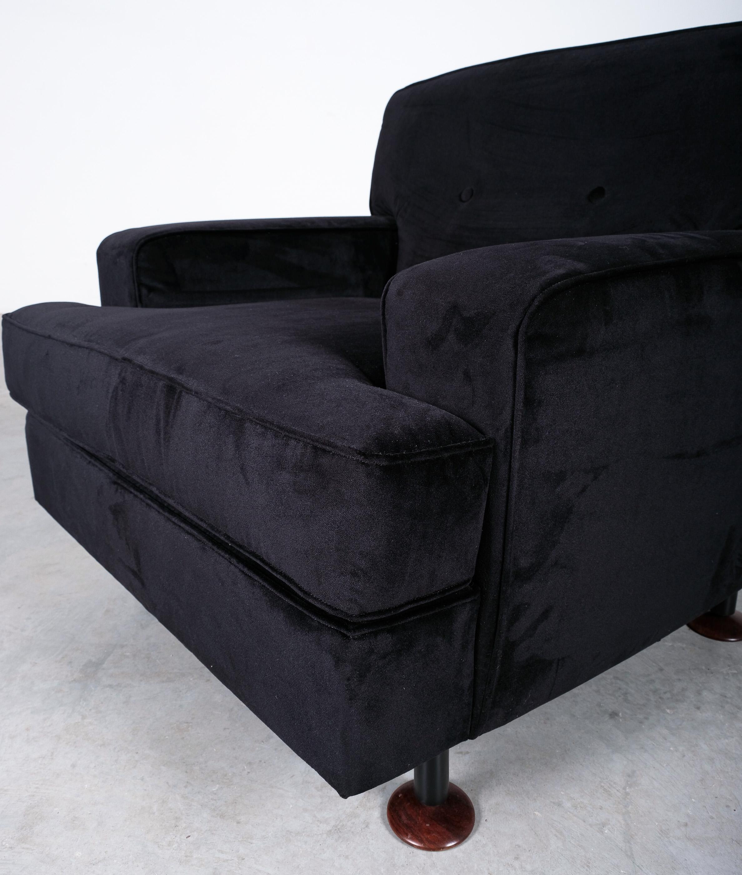 Marco Zanuso 'Square' Black Velvet Chairs with Teak Feet, Italy, circa 1955 For Sale 6