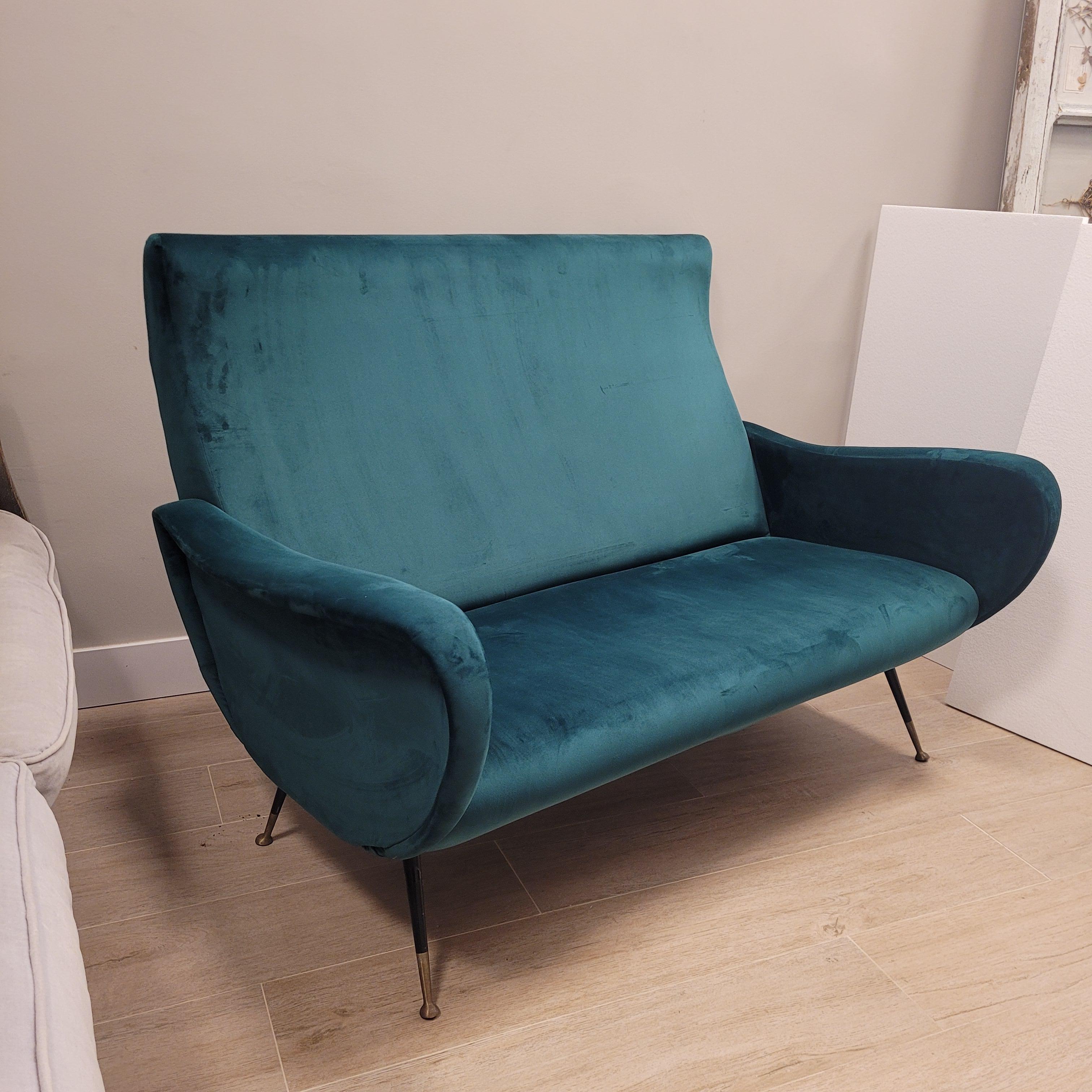 Amazing and beautiful Sofa Lady by Marco Zanuso for Arflex
Designed in 1951 by the Italian architect and furniture manufacturer Marco Zanuso, this iconic sofa is a symbol of style, material and technological innovation. They won a gold medal at the