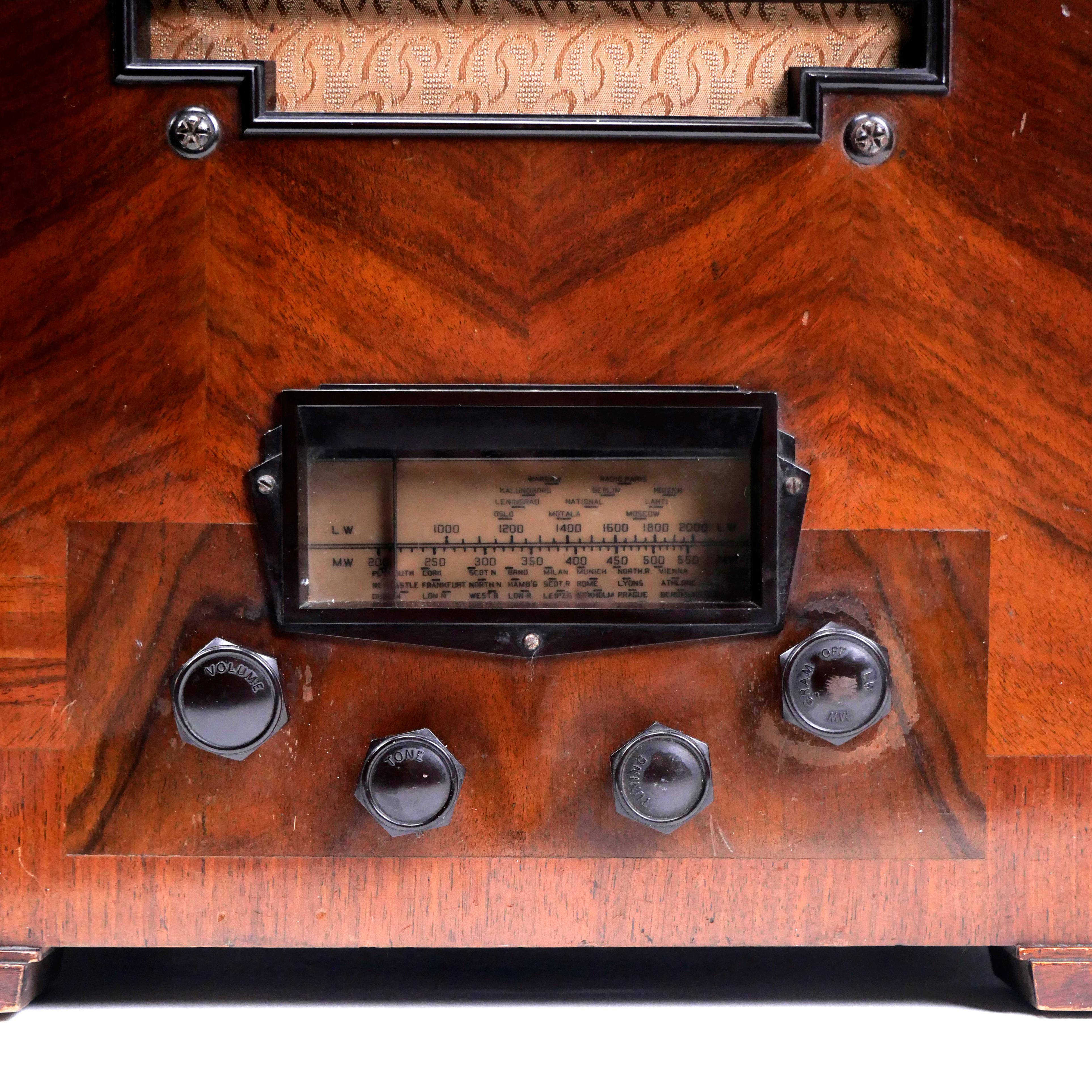 Marconi, Royaume-Uni, Radio Modèle 246A, art déco des années 1930, valve/tube sans fil, table super ! en vente 3
