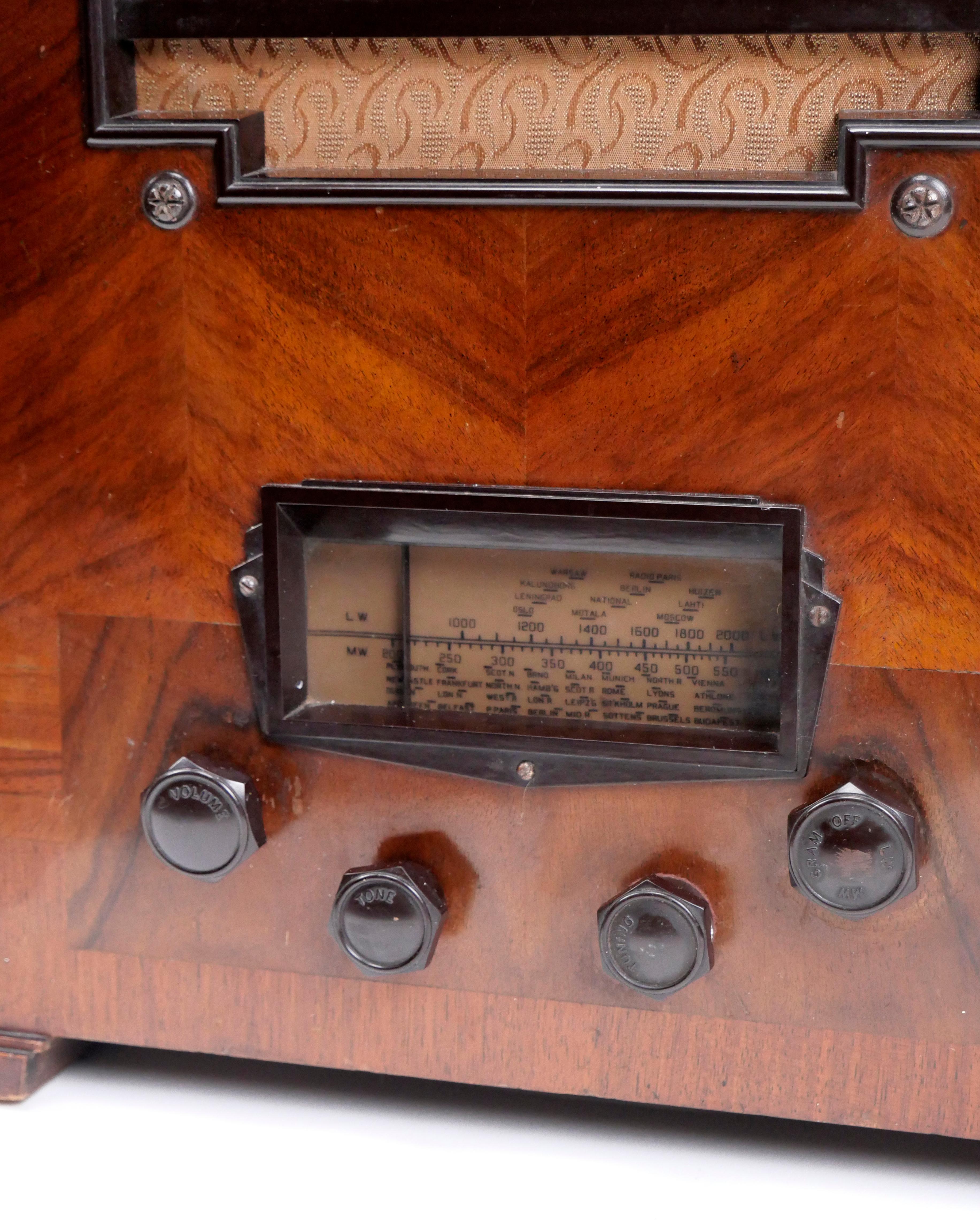 Marconi, Royaume-Uni, Radio Modèle 246A, art déco des années 1930, valve/tube sans fil, table super ! en vente 4