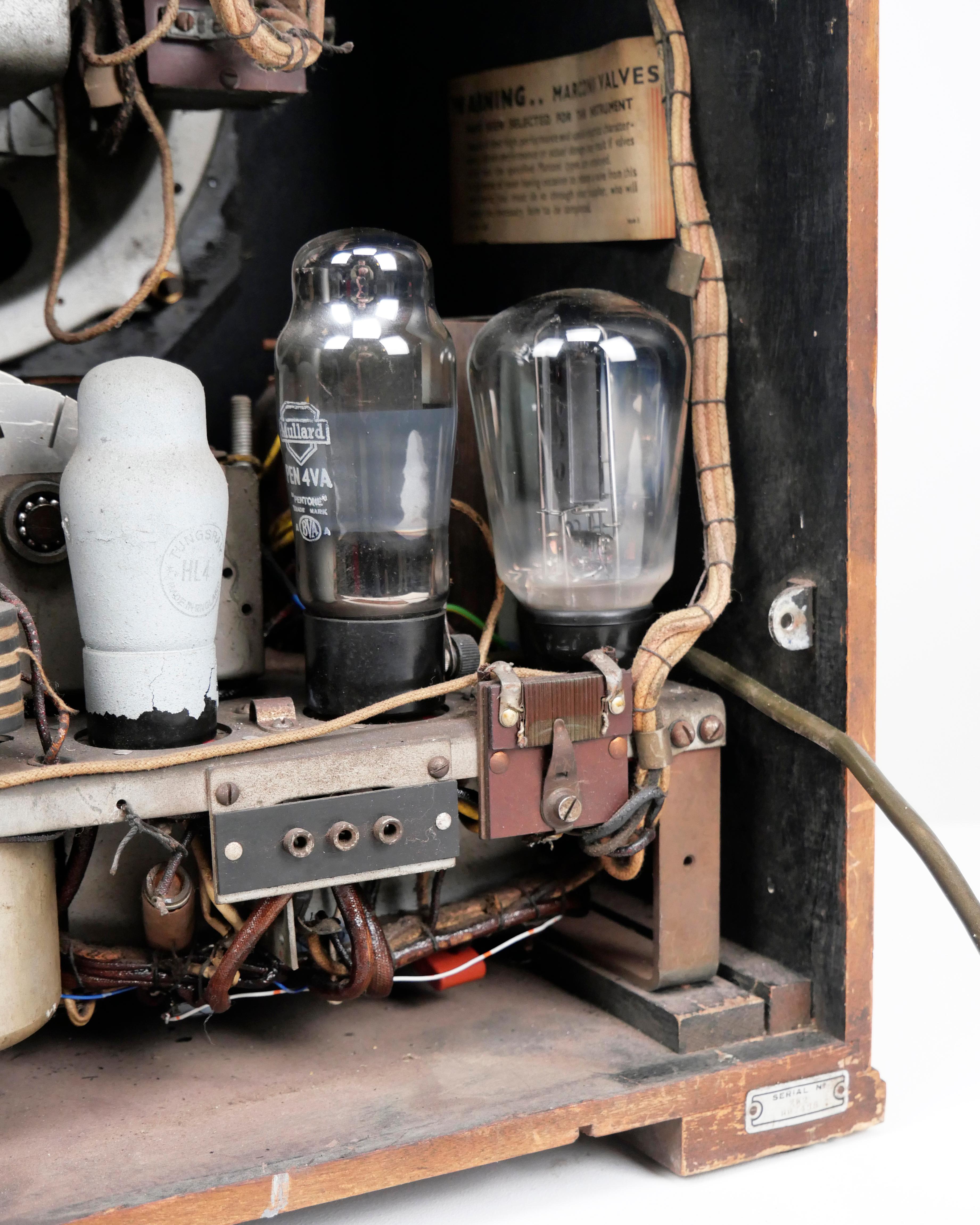 Marconi, Royaume-Uni, Radio Modèle 246A, art déco des années 1930, valve/tube sans fil, table super ! en vente 10