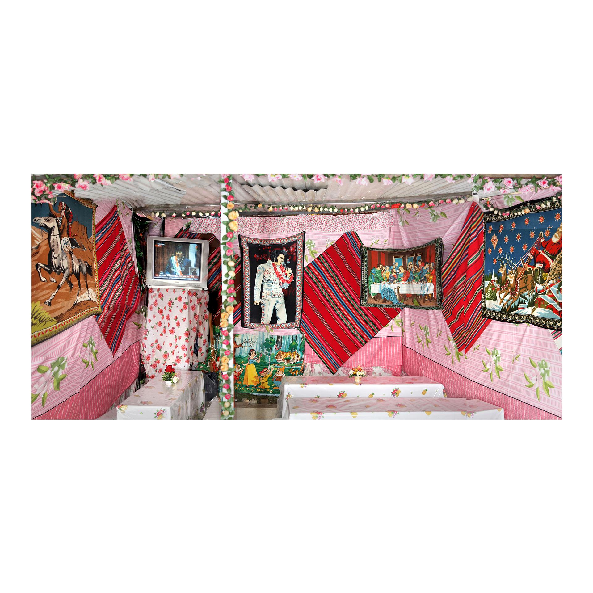 Landscape Photograph Marcos Lopez - Marcos López - "Restaurante en Feria Boliviana", 2010