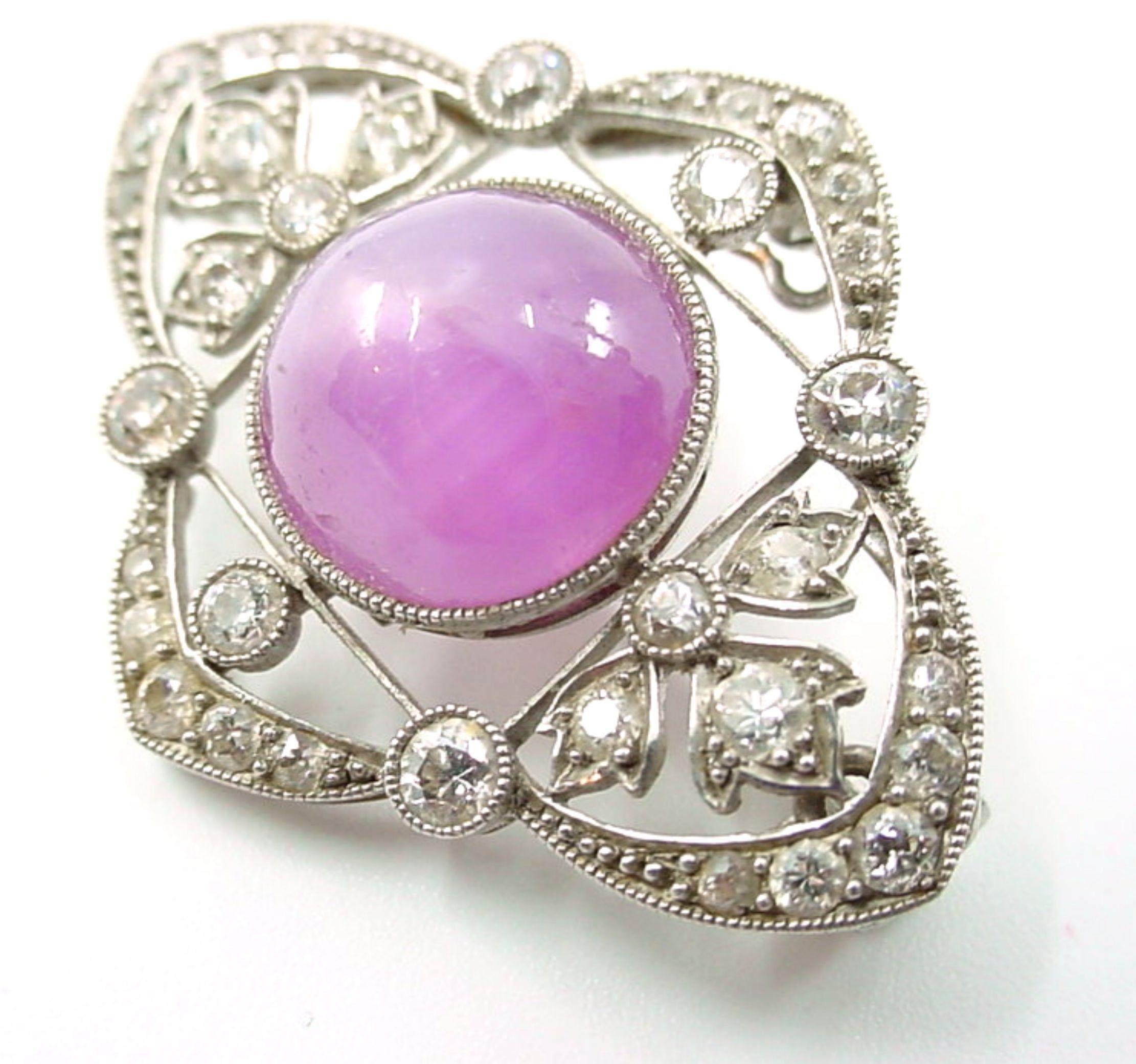 Women's or Men's Marcus & Co Art Deco Diamond Pink Lavender Star Sapphire Platinum Brooch/Pendant For Sale