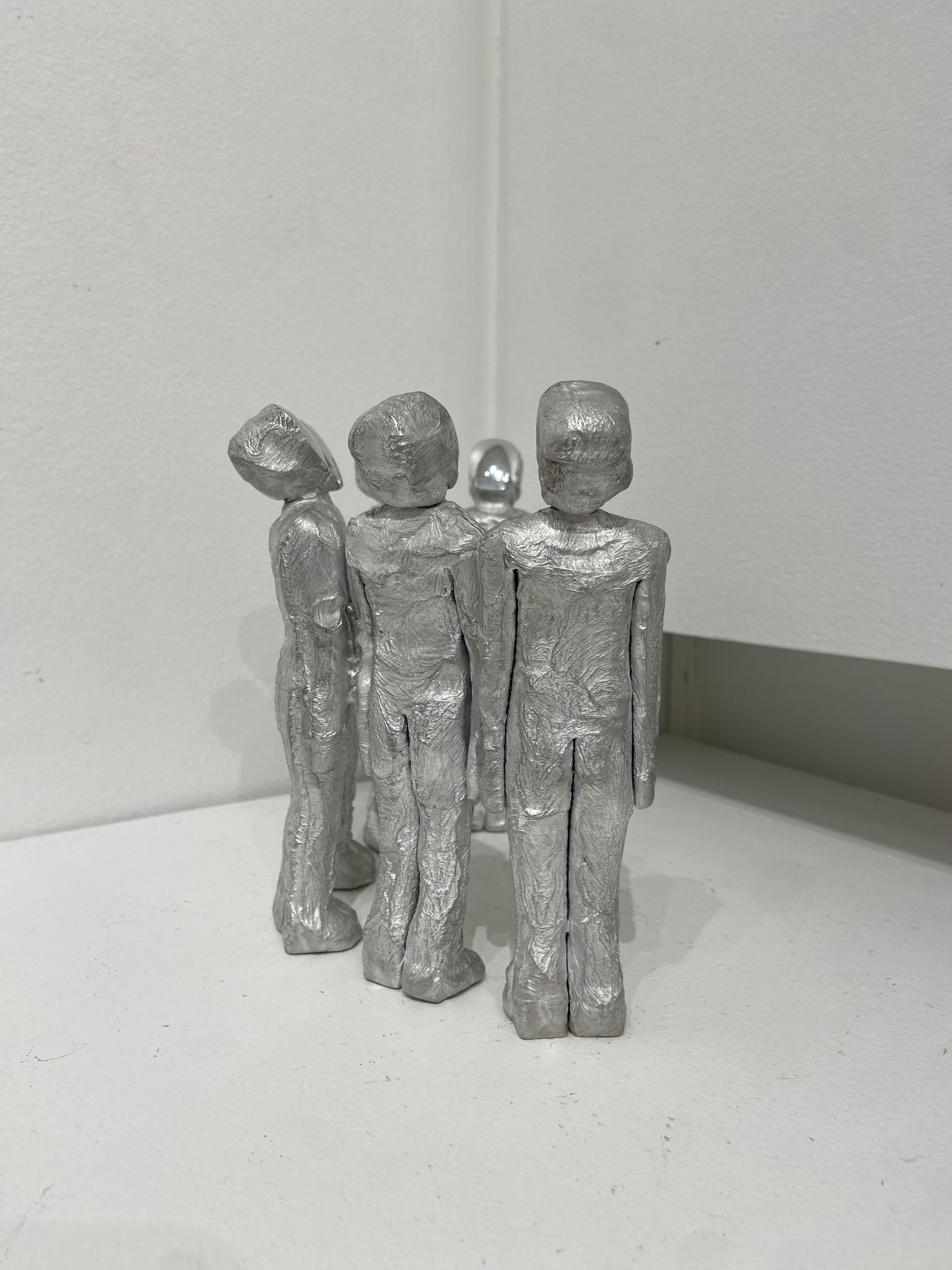 Hominium ( groupe de 6 ) - Sculpture by Marcus Egli