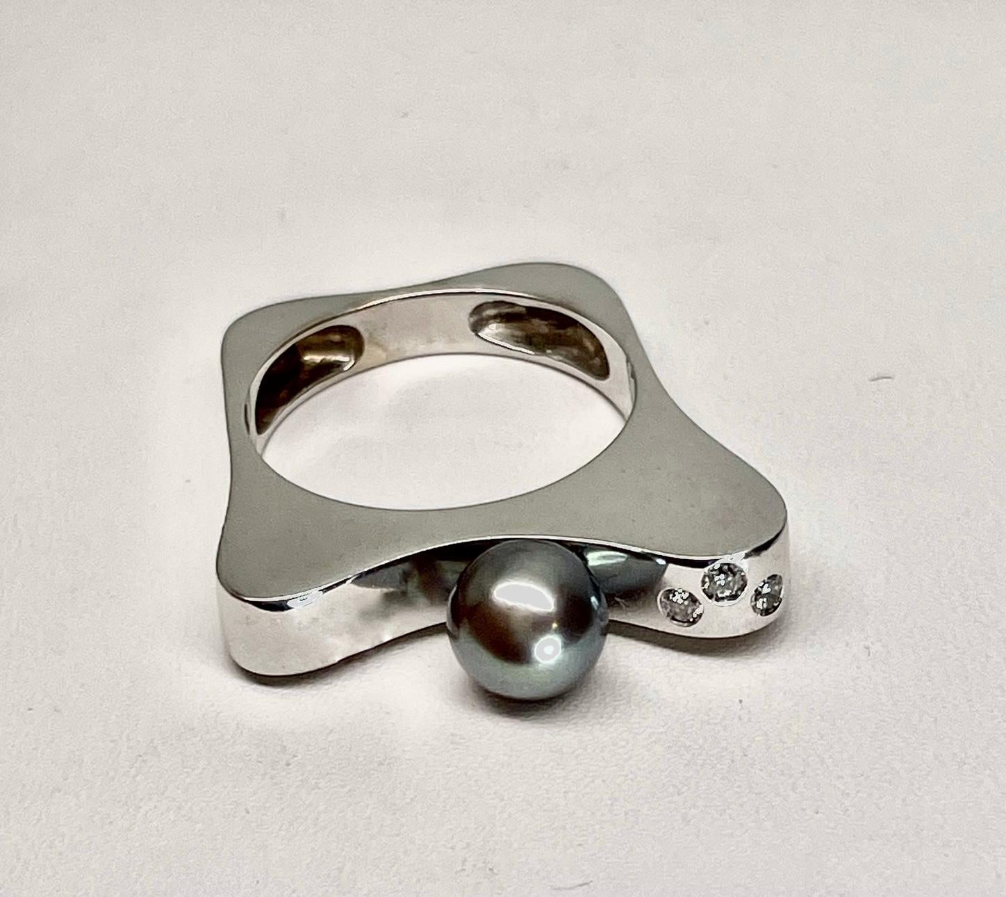 Round Cut Marcy Feldman Black Pearl and Diamond Art Ring For Sale