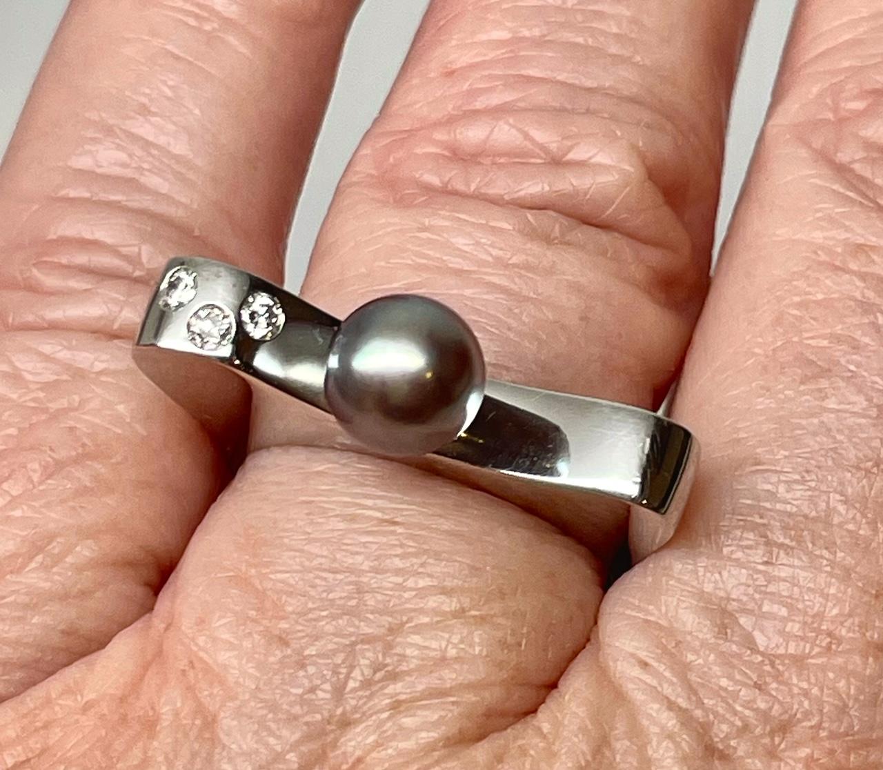 Women's or Men's Marcy Feldman Black Pearl and Diamond Art Ring For Sale