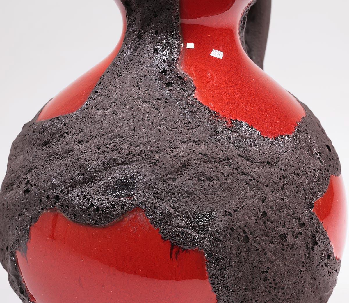 Marei Keramik-Vase „Fat Lava“, 1970er-Jahre im Zustand „Gut“ im Angebot in HEILOO, NL
