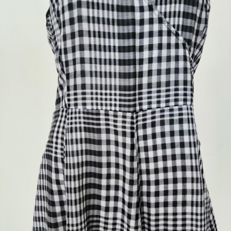 Marella sleeveless midi dress in crisp black-and-white en Bueno estado para la venta en Milano, IT