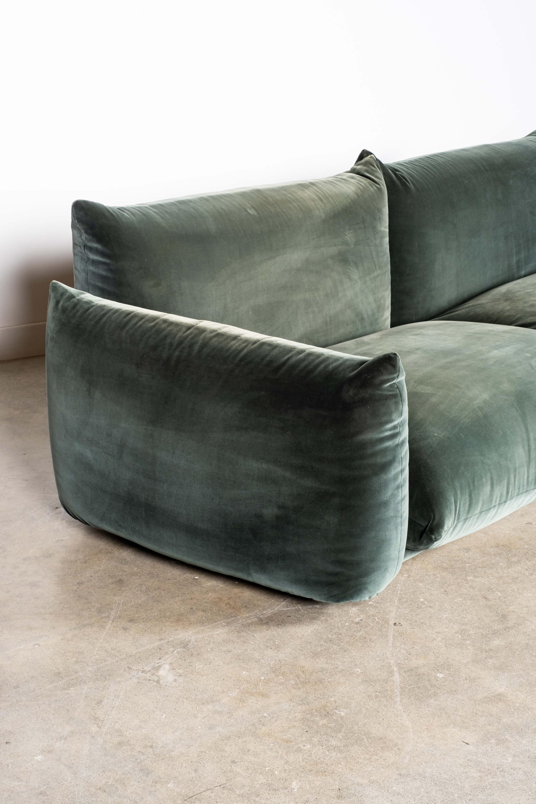 Marenco 1 Arm 2-Seater Sofa in Green Velvet by Mario Marenco For Sale 1