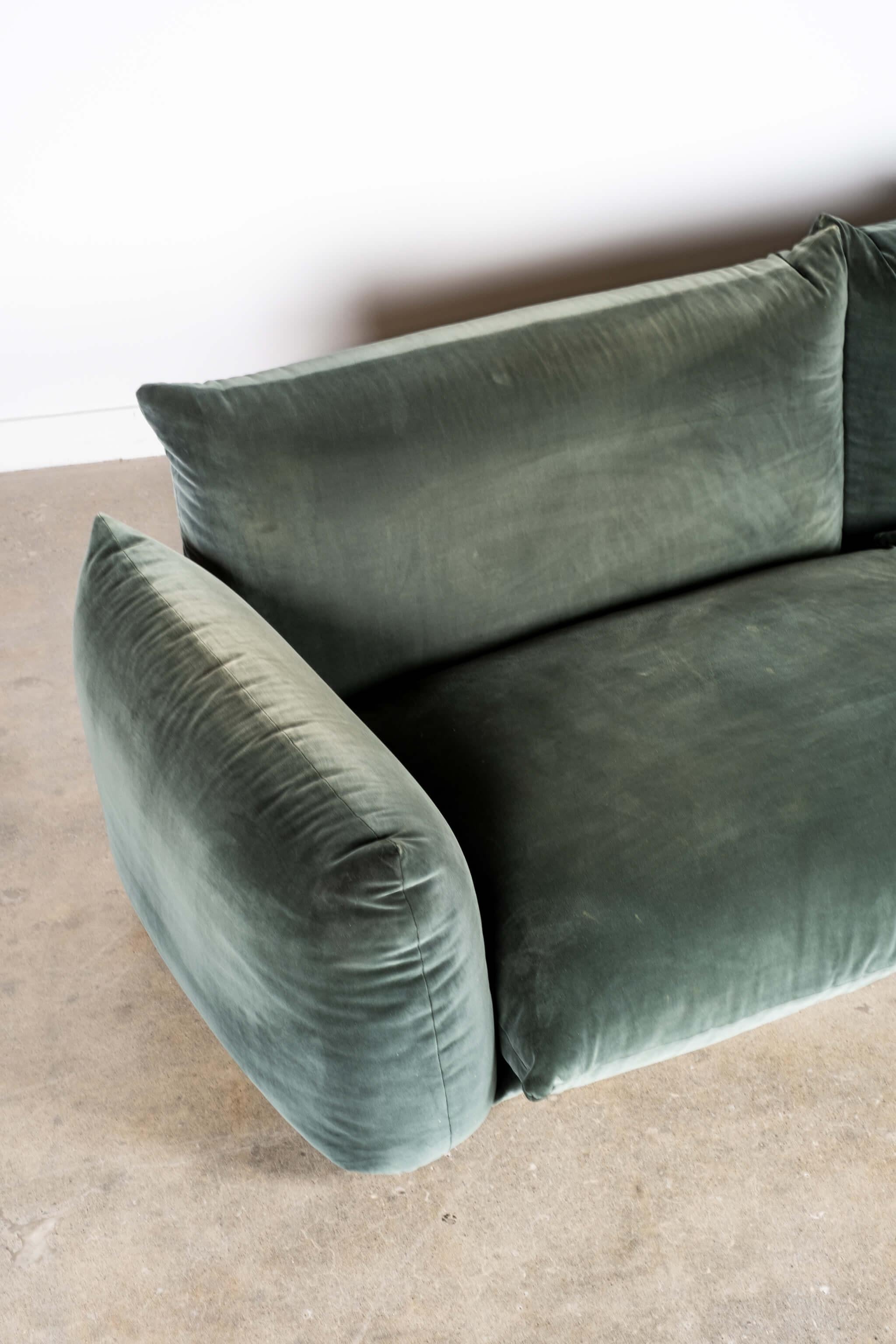 Marenco 1 Arm 2-Seater Sofa in Green Velvet by Mario Marenco For Sale 2