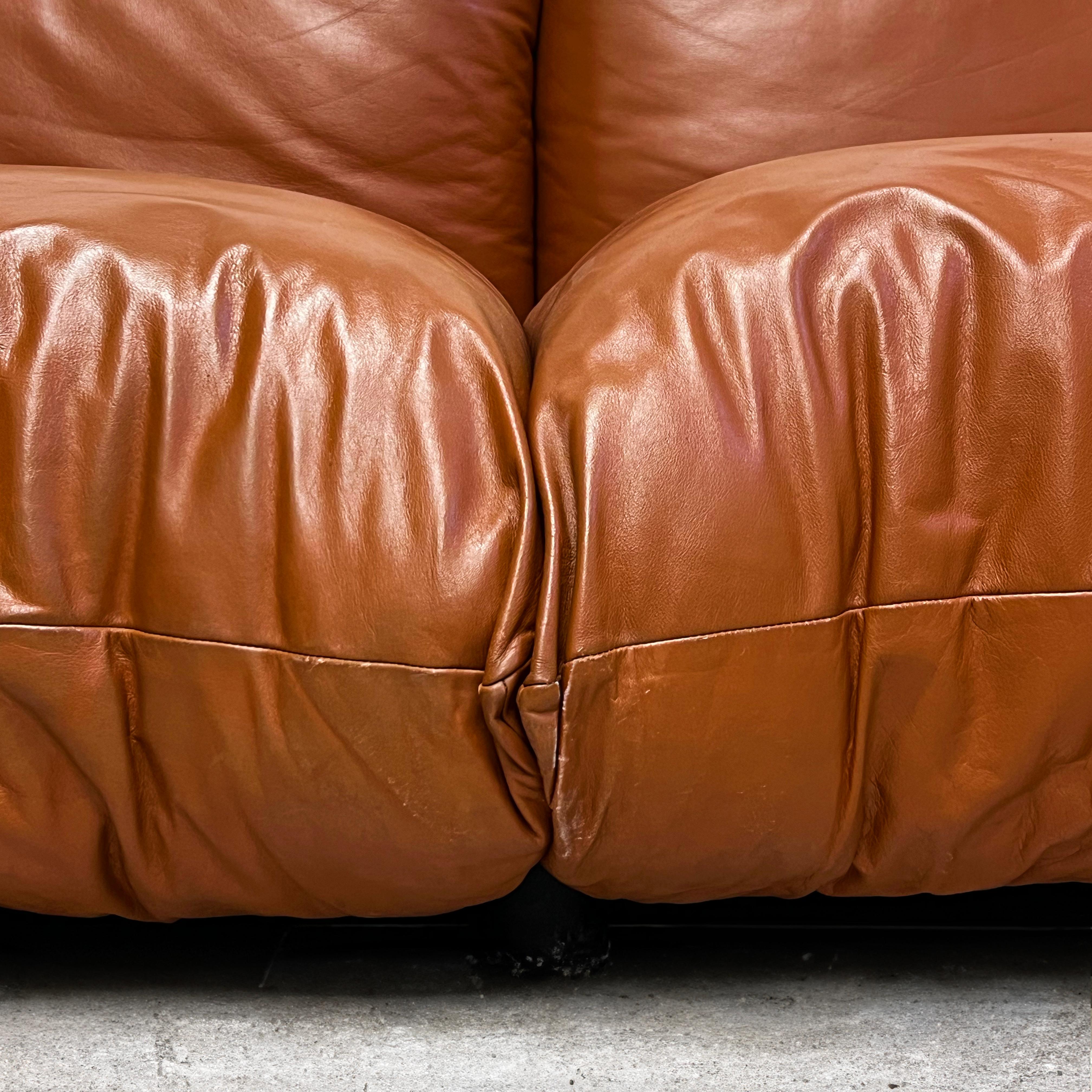 Italian “Marenco” cognac leather sofa designed by Mario Marenco for Arflex, Italy 1970s For Sale