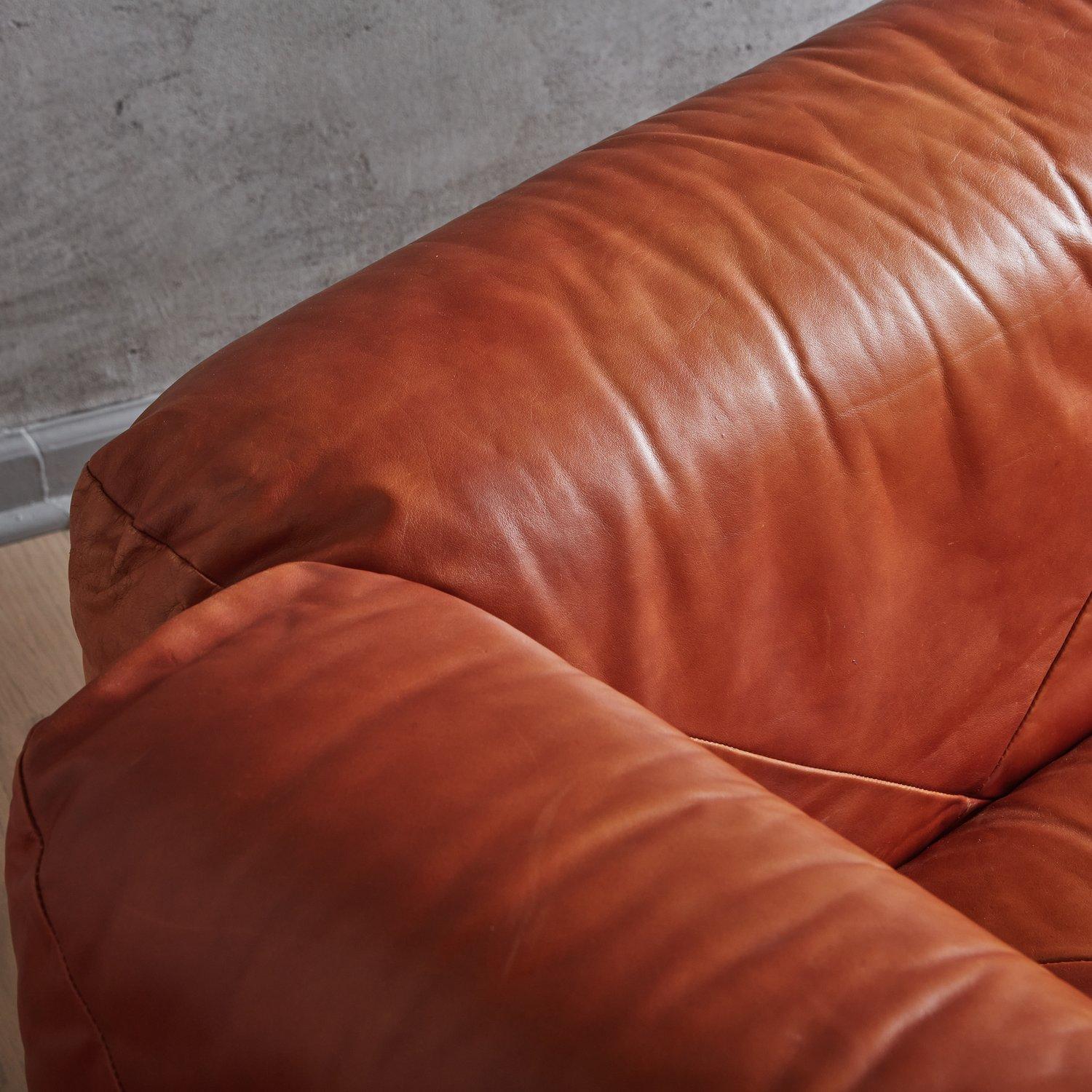 Marenco-Sofa aus cognacfarbenem Original-Leder von Mario Marenco für Arflex, Italien 1970er Jahre im Zustand „Gut“ im Angebot in Chicago, IL