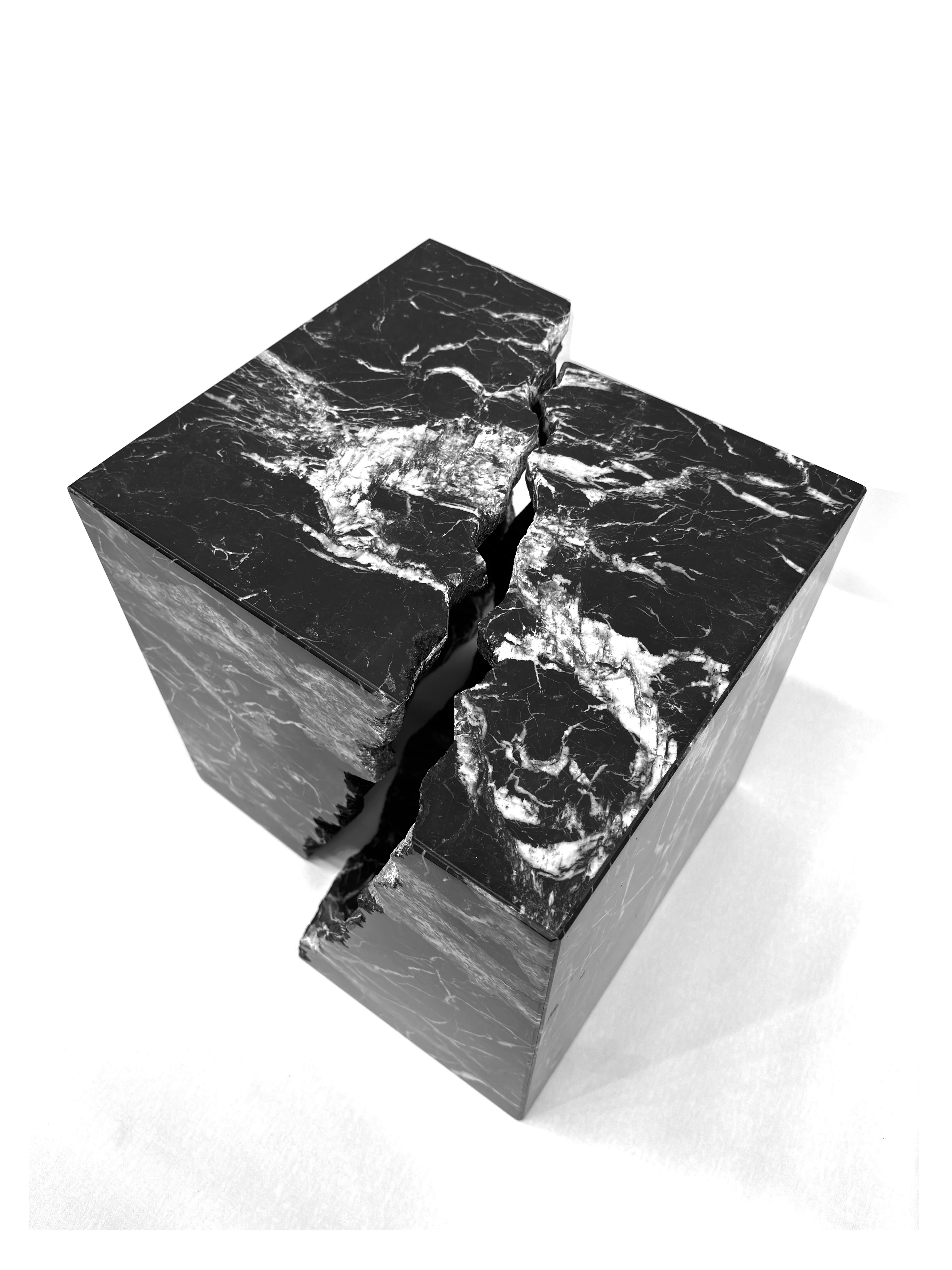 SCULTURA Astratta Marmo Nero Marquina Ray Artista Contemporaneo Mareo Rodriguez in vendita 3